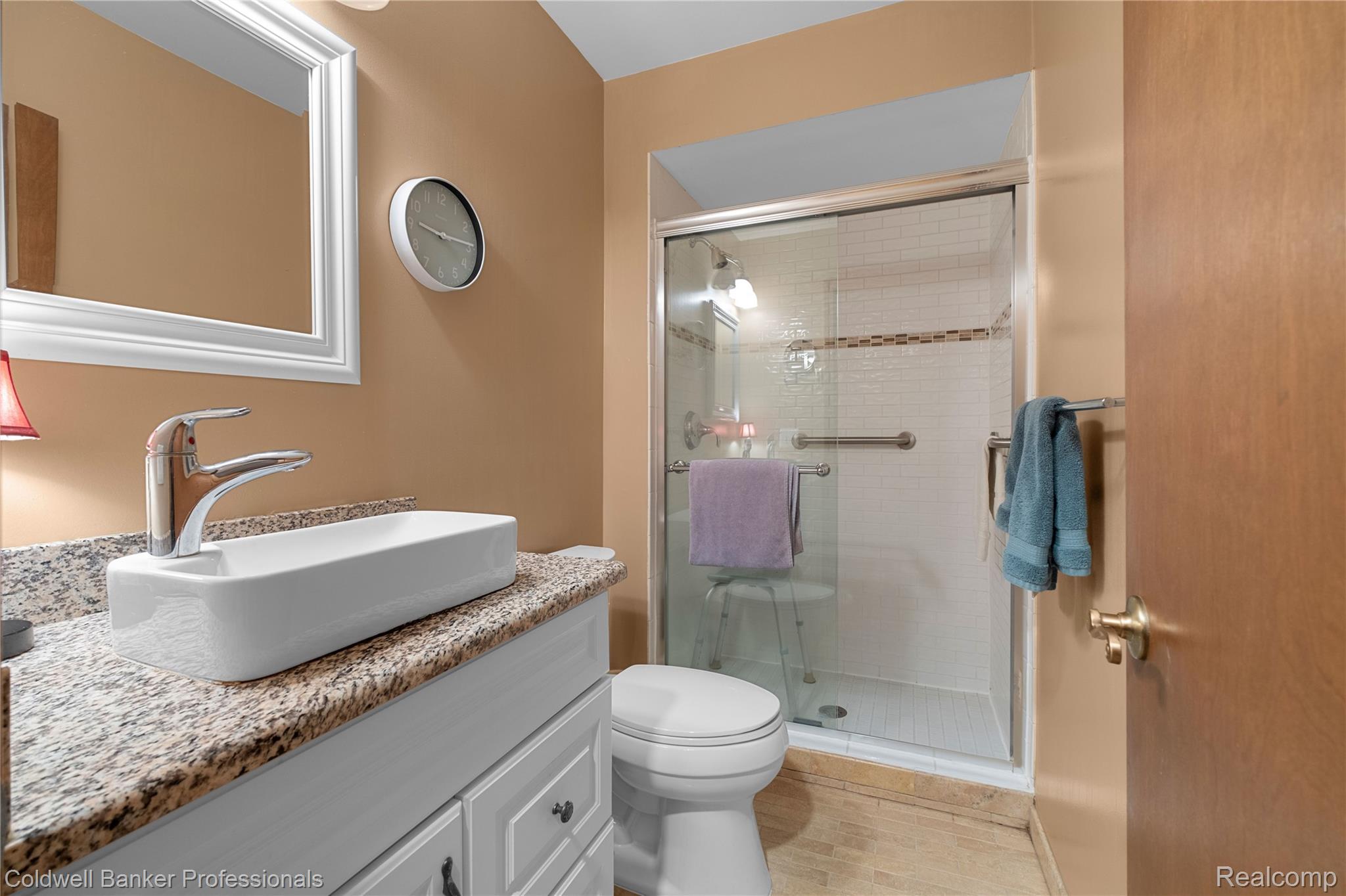 14098 Meadow Hill Lane