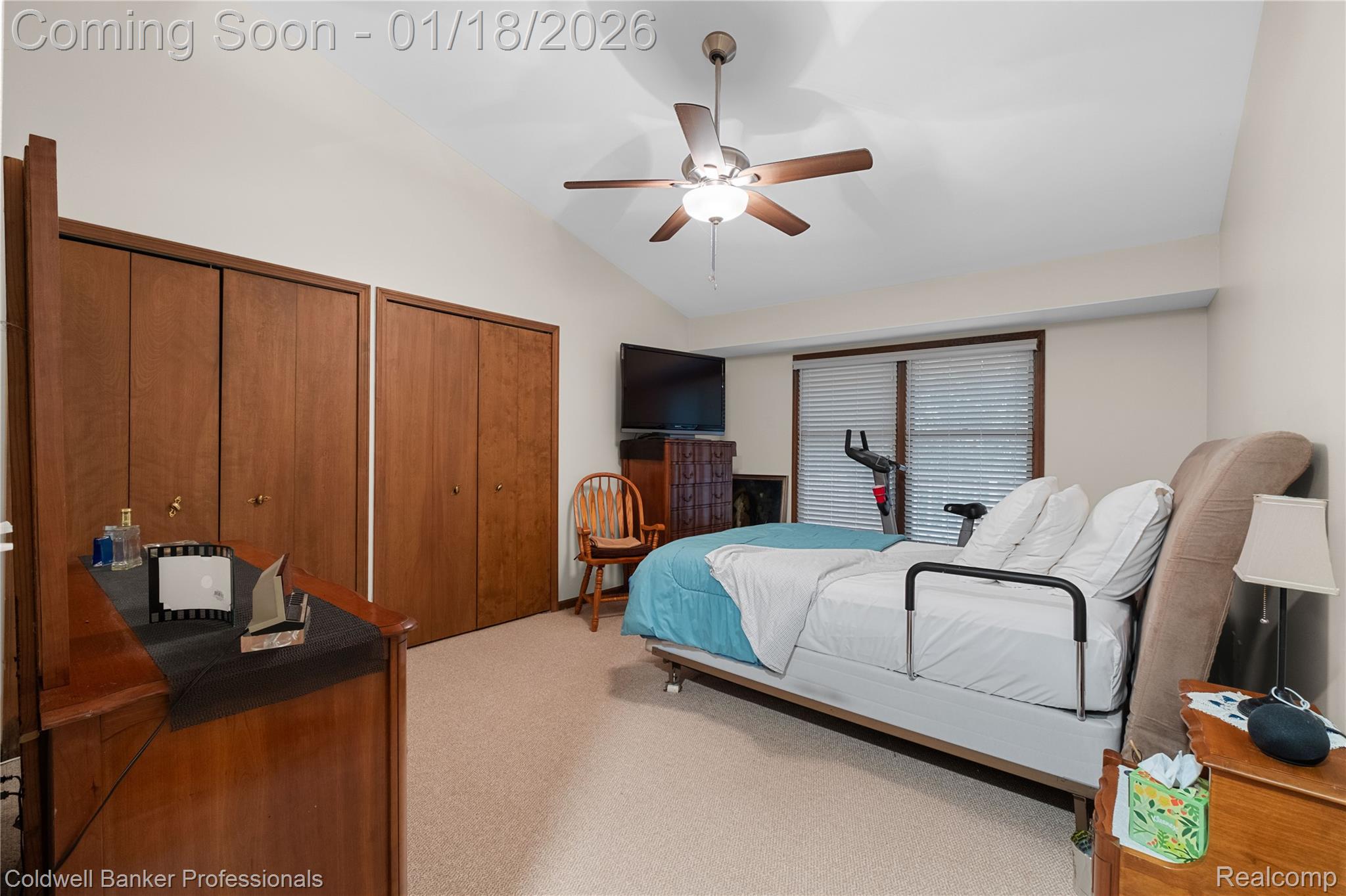 14098 Meadow Hill Lane