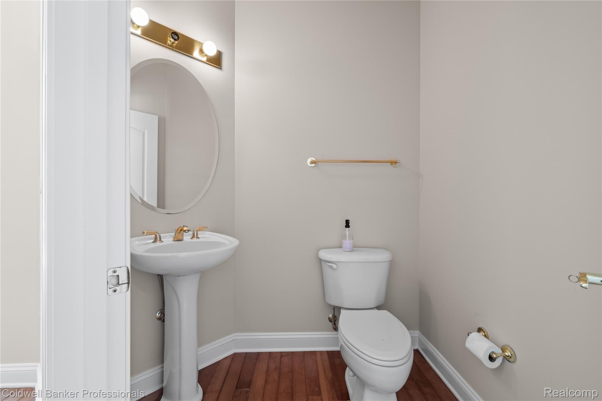 26361 Glenwood Drive