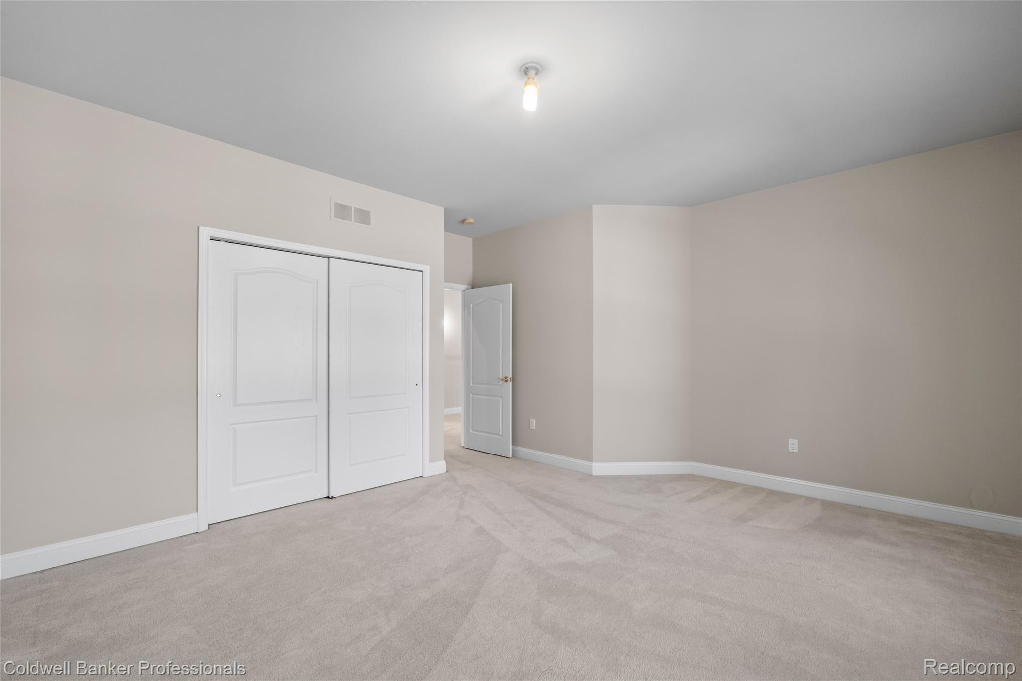 26361 Glenwood Drive