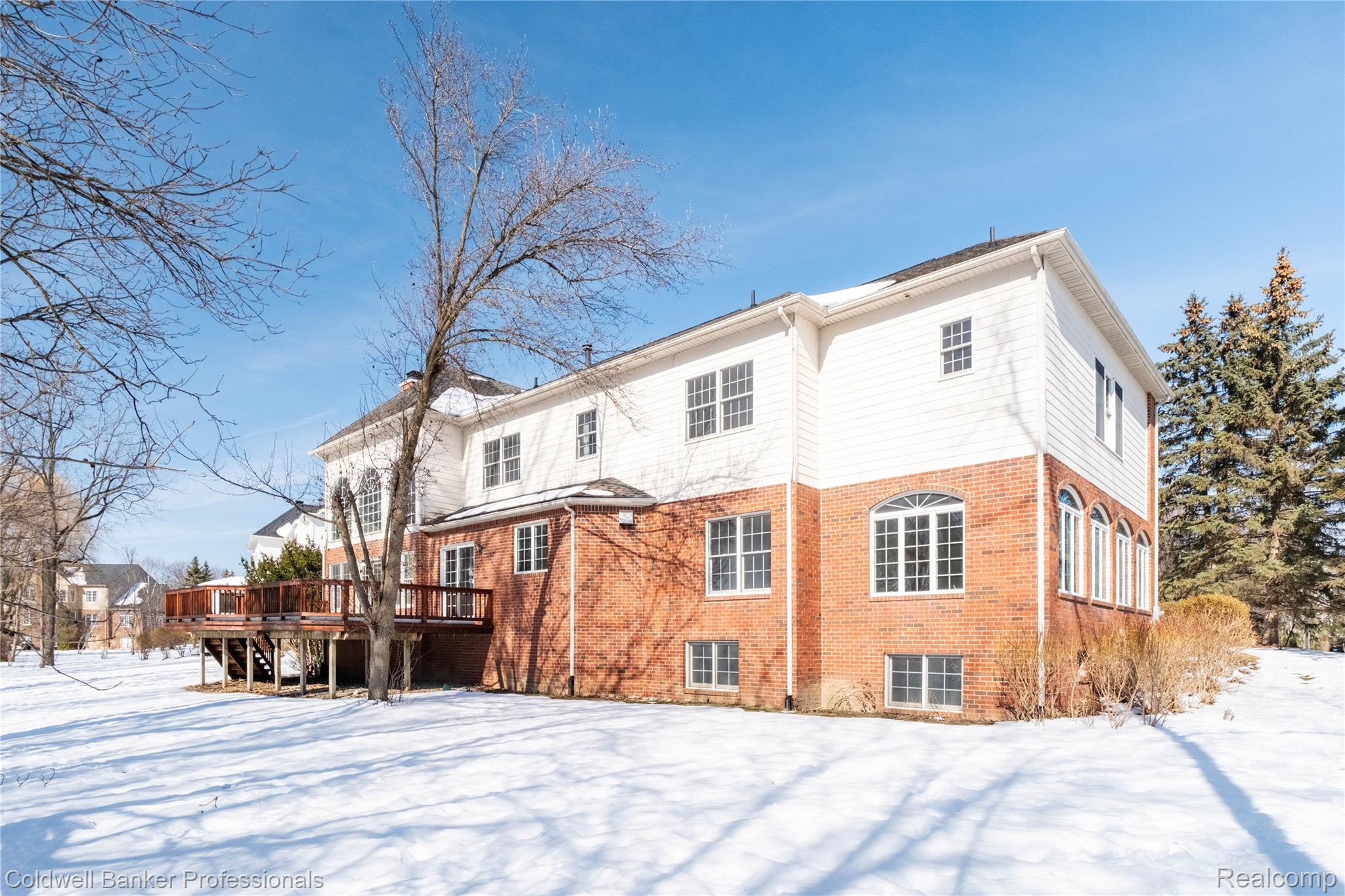 26361 Glenwood Drive