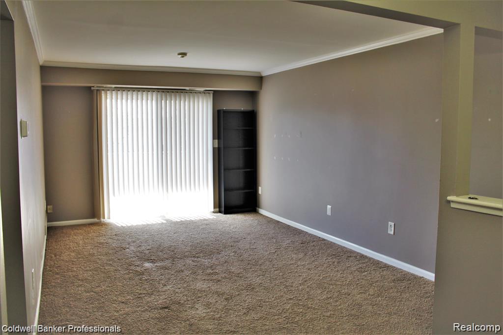 2025 E Franklin Drive 50