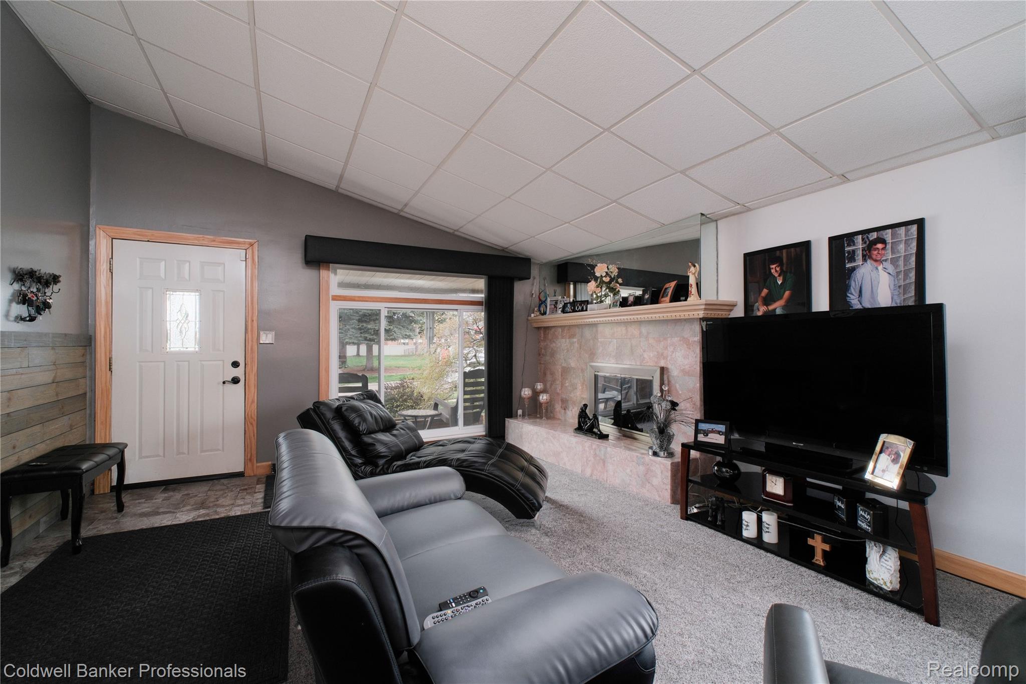 6182 Drexel Street