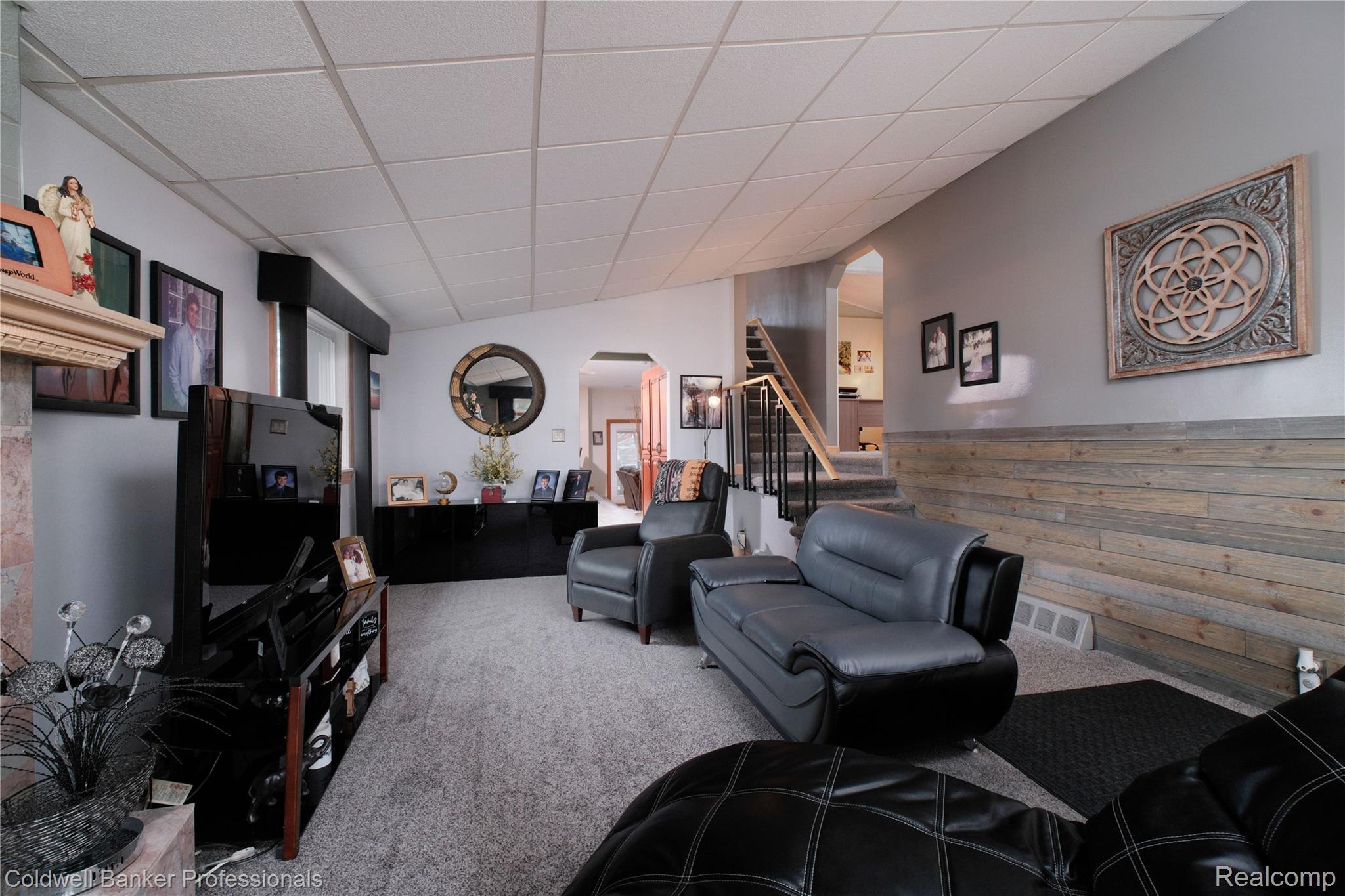 6182 Drexel Street