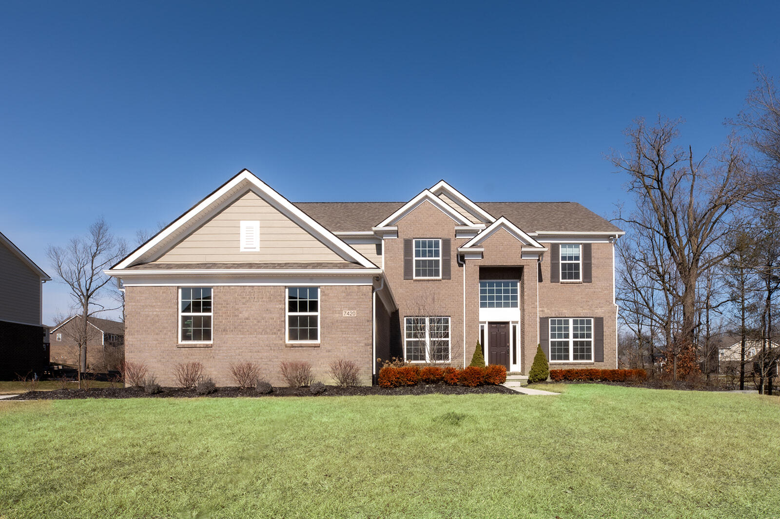 7420 Hardwood Cir Circle