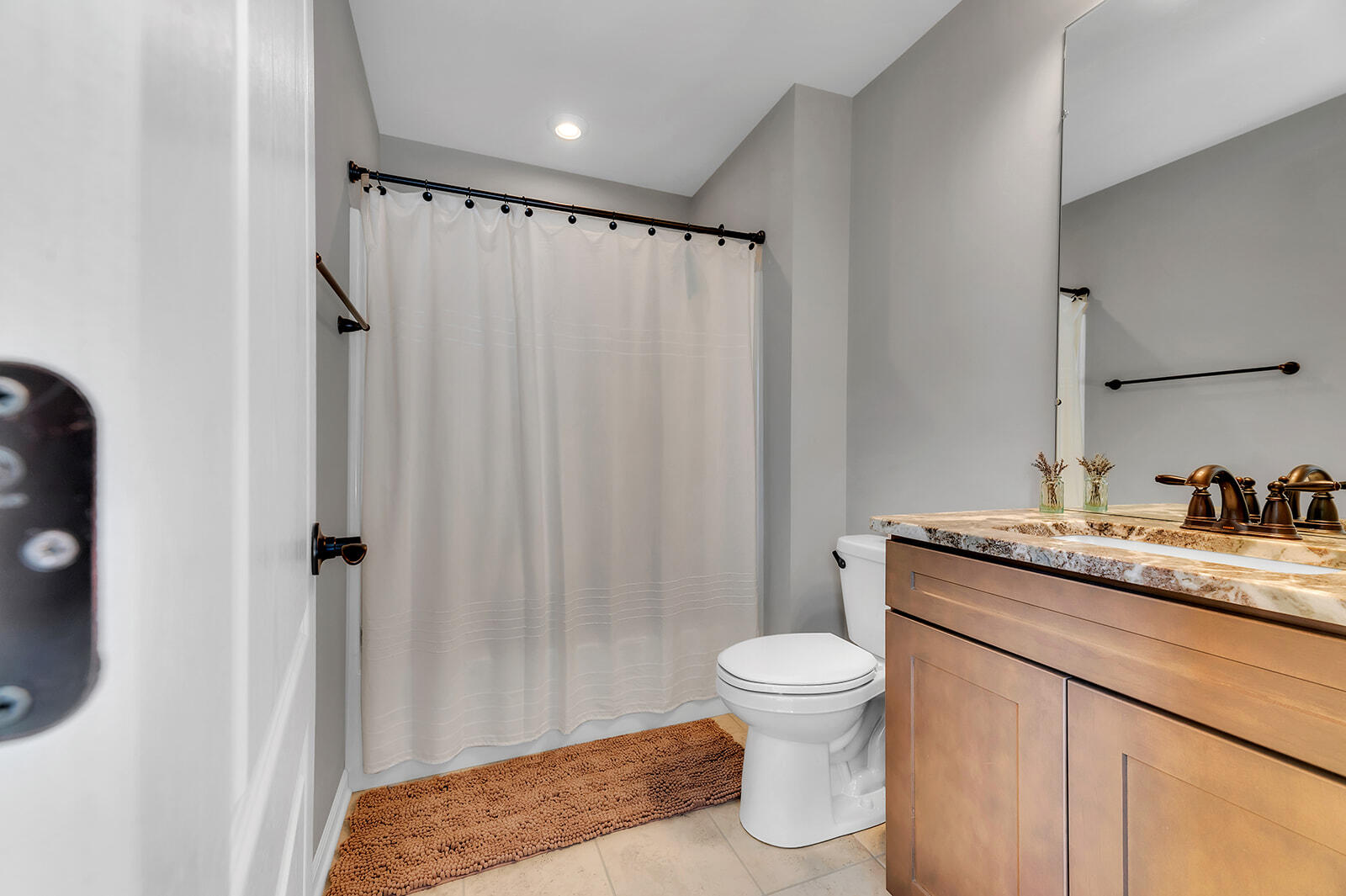 7420 Hardwood Cir Circle