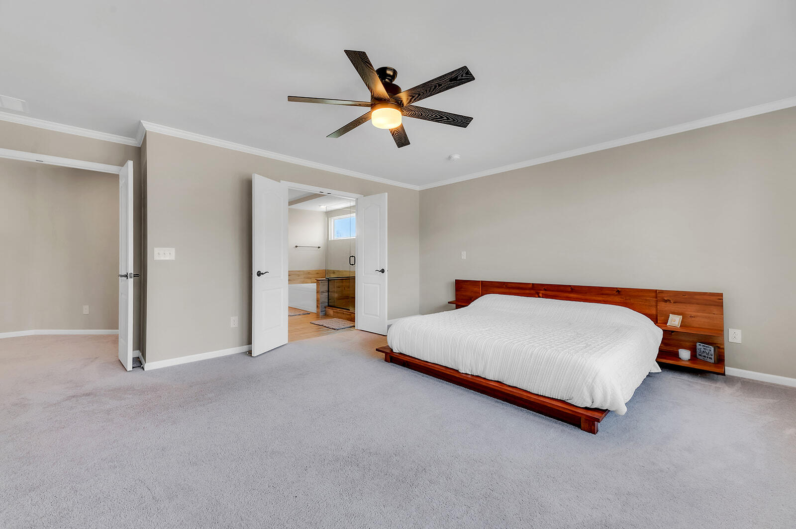 7420 Hardwood Cir Circle
