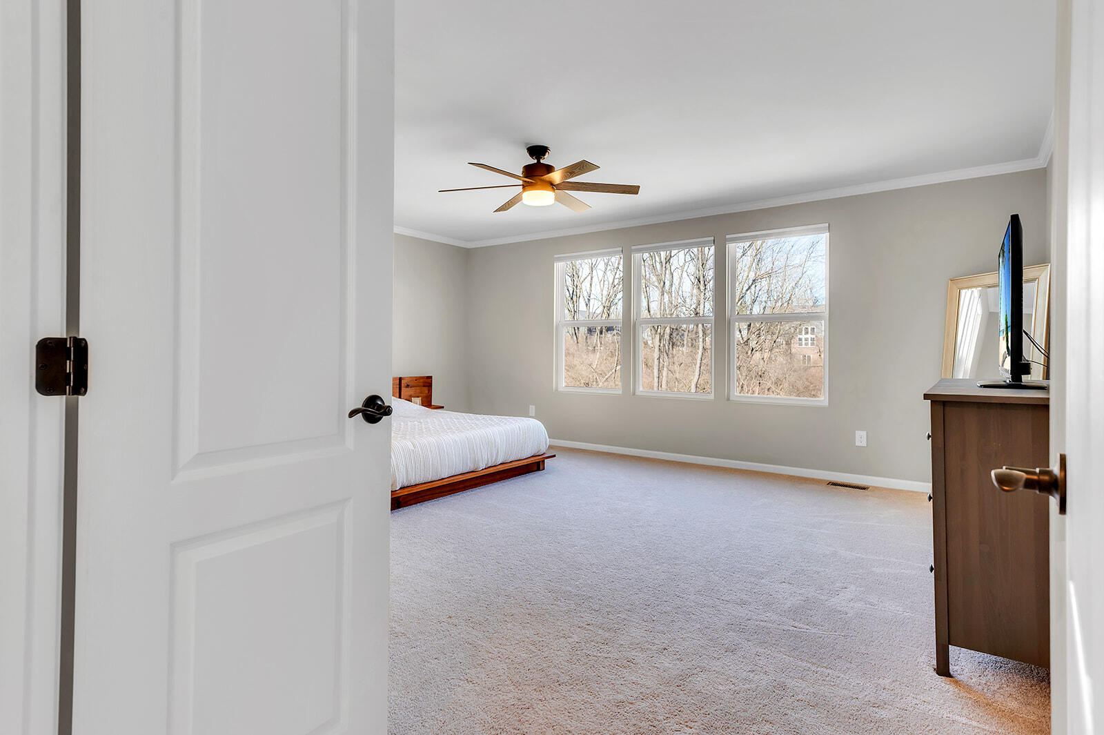7420 Hardwood Cir Circle