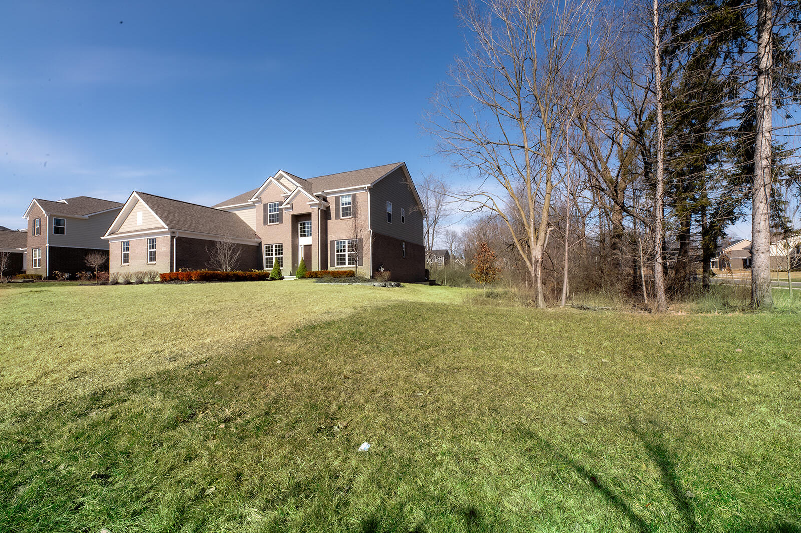 7420 Hardwood Cir Circle