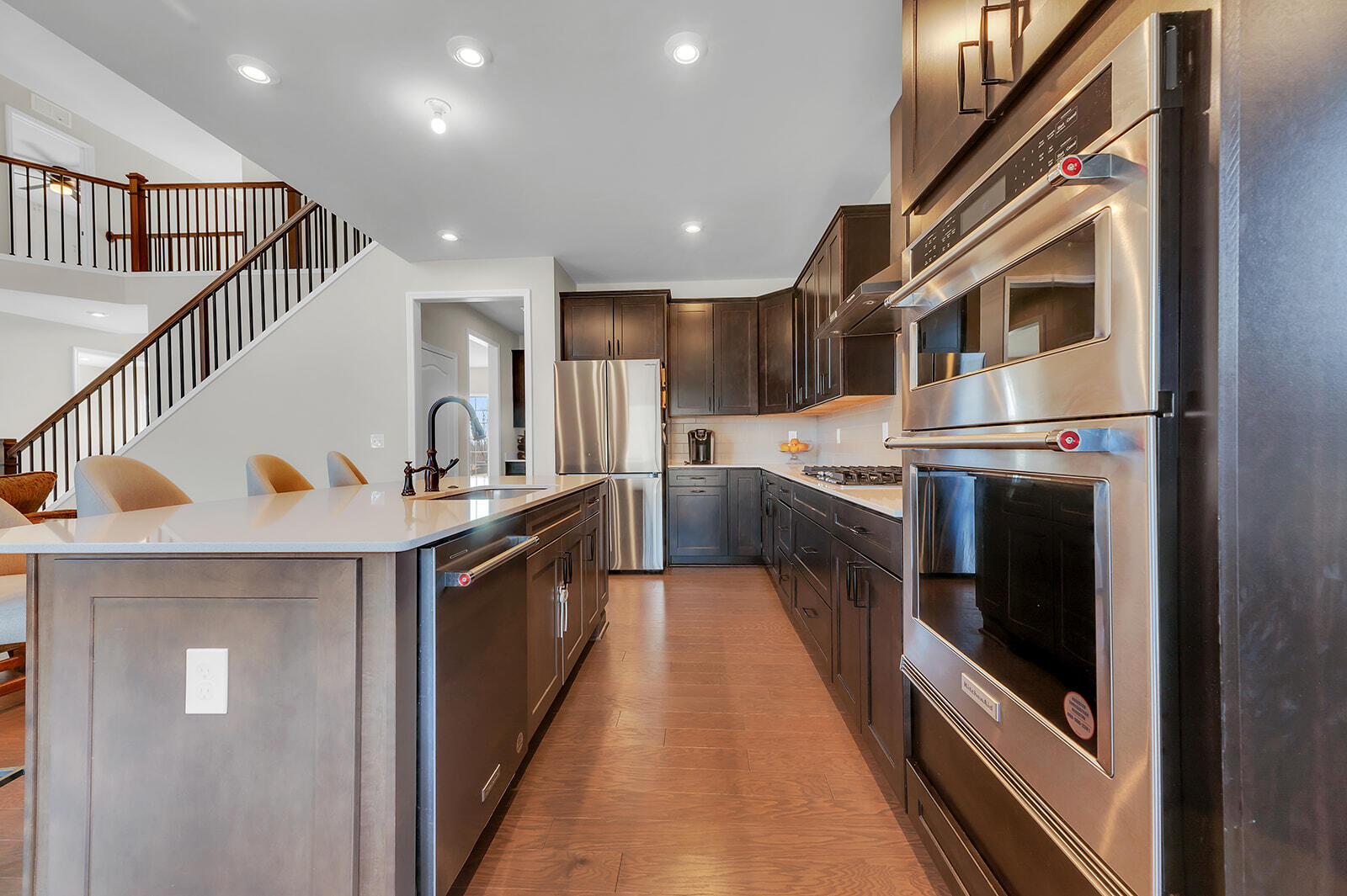 7420 Hardwood Cir Circle