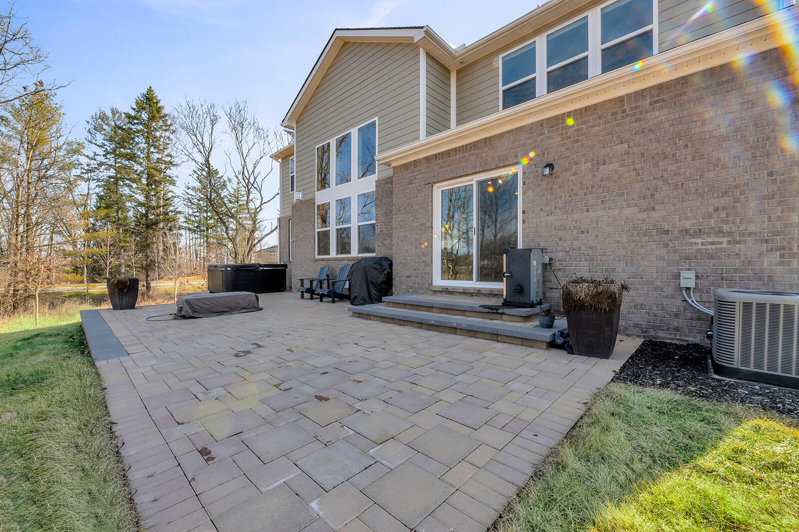 7420 Hardwood Cir Circle