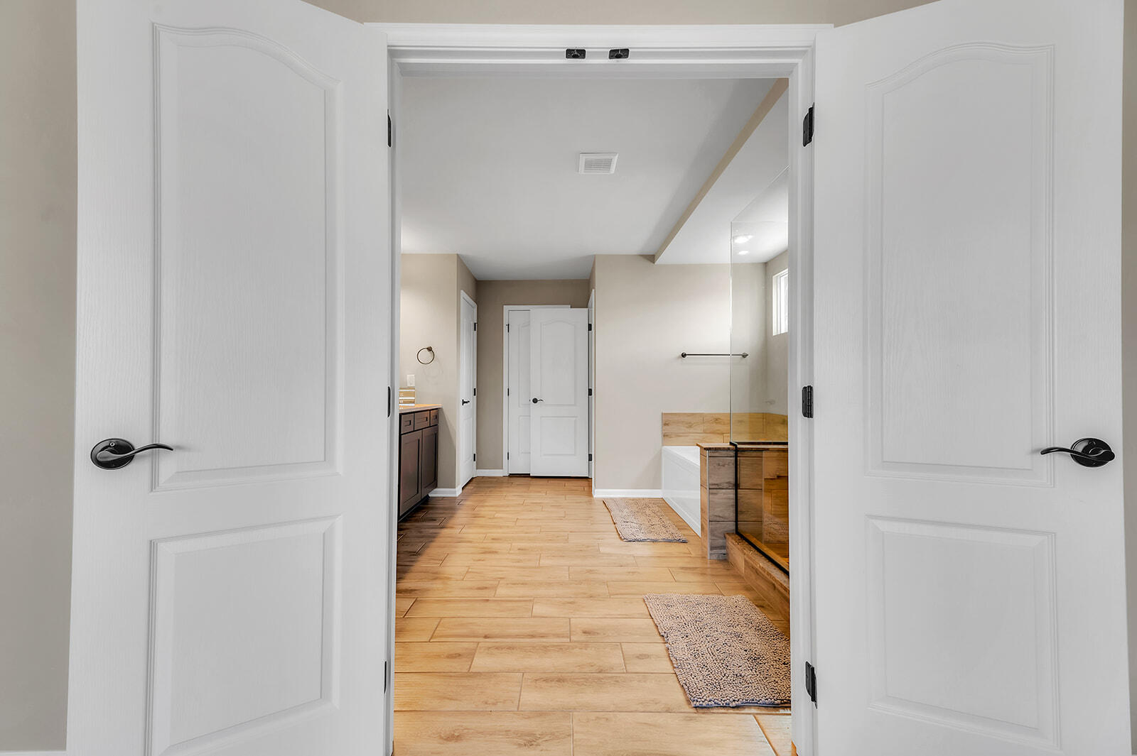 7420 Hardwood Cir Circle