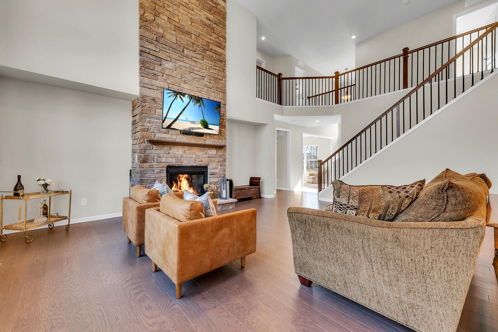 7420 Hardwood Cir Circle