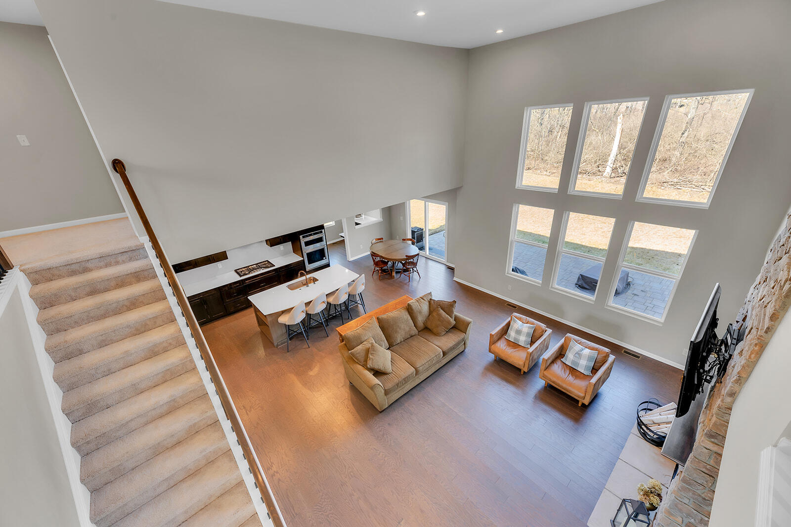 7420 Hardwood Cir Circle