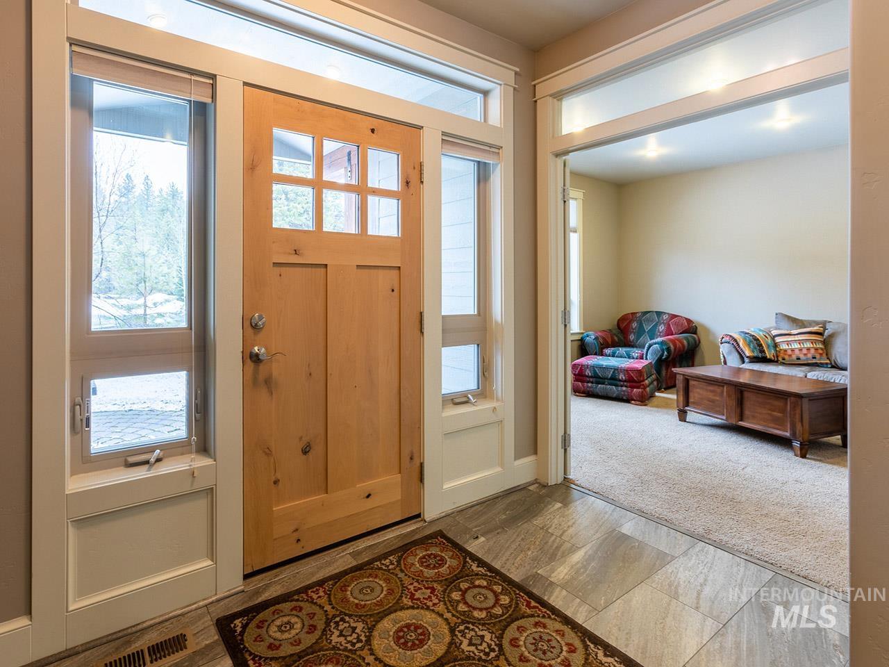 1900 Nordic Village Circle