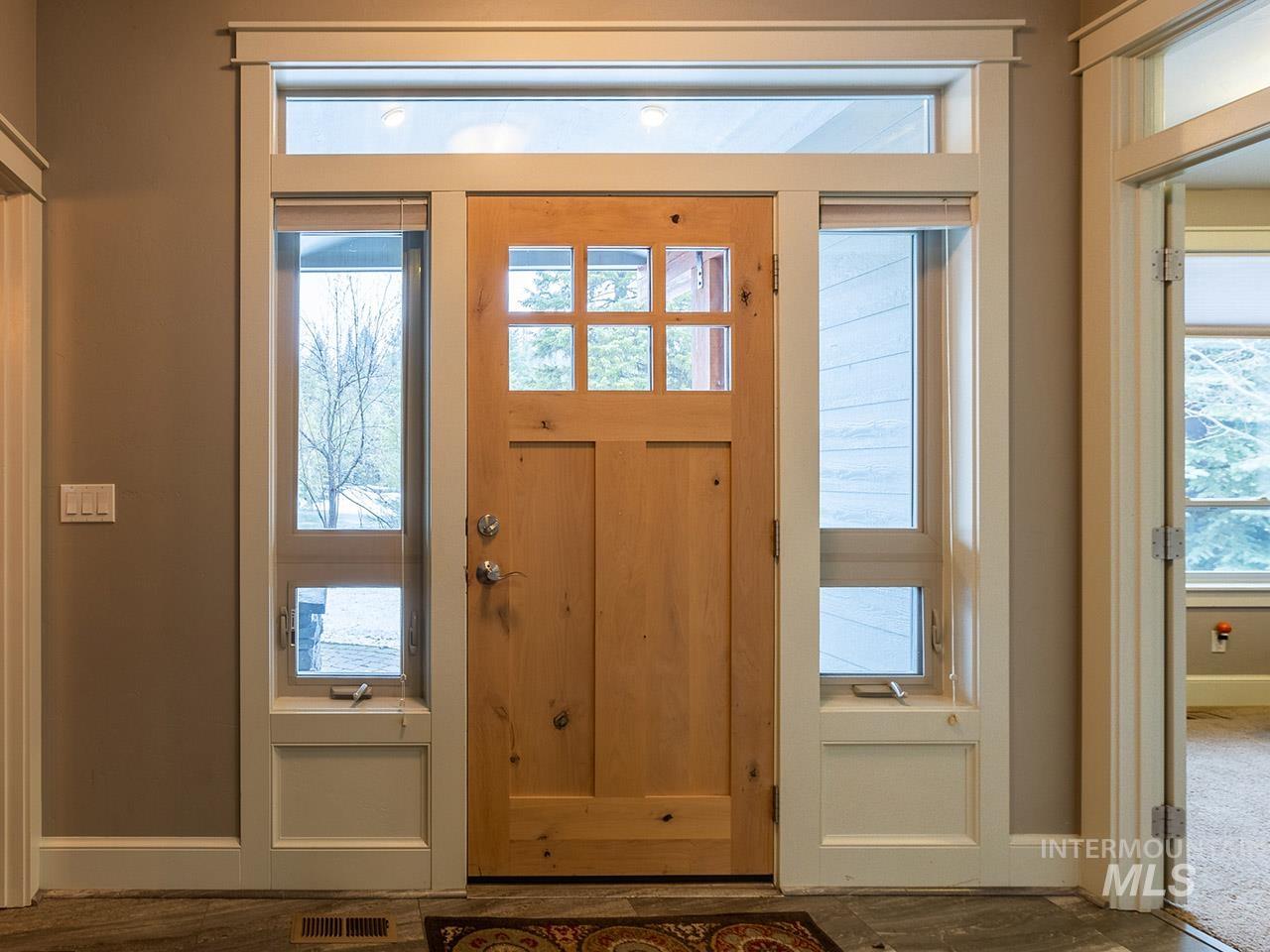 1900 Nordic Village Circle