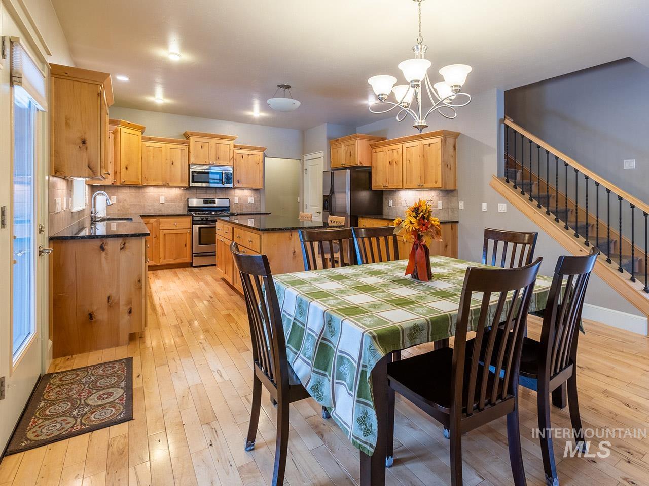 1900 Nordic Village Circle