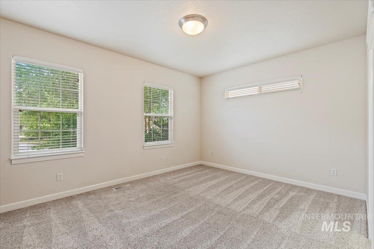 717 S Crosstimber Avenue