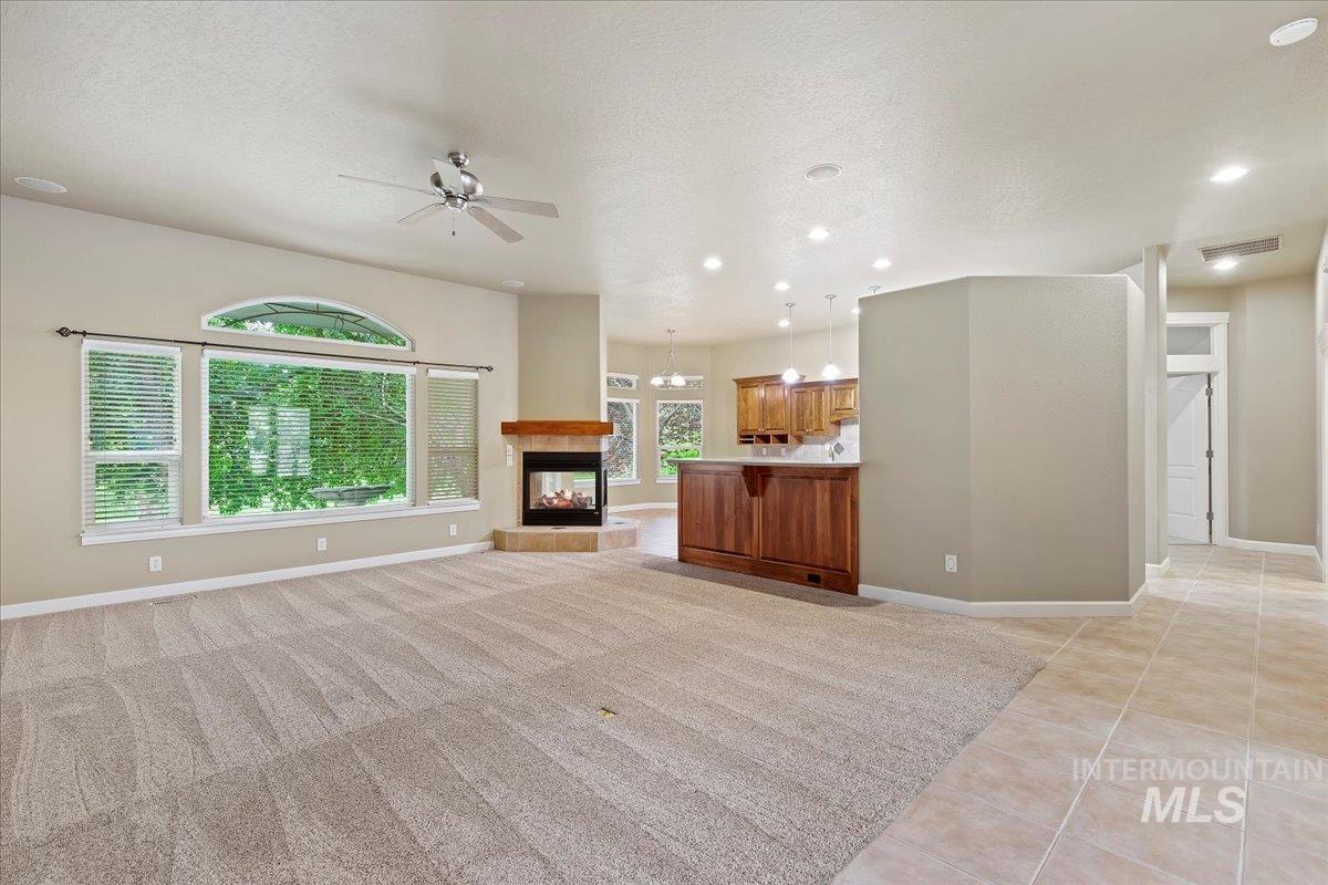 717 S Crosstimber Avenue