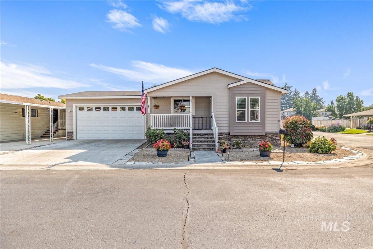 9390 W Ustick Rd Unit: 32