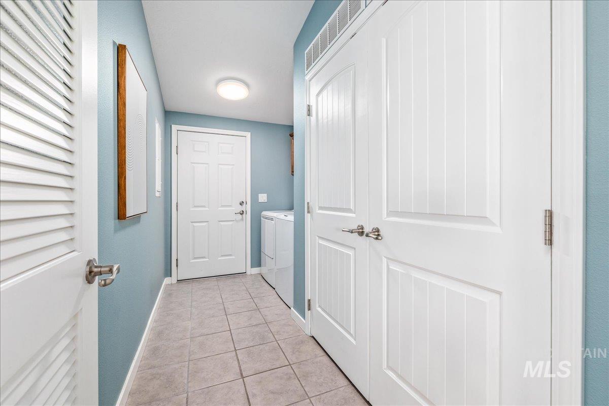 9390 W Ustick Rd Unit: 32