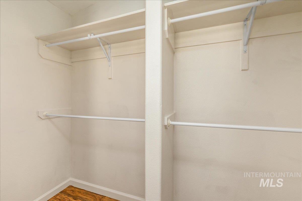 9390 W Ustick Rd Unit: 32