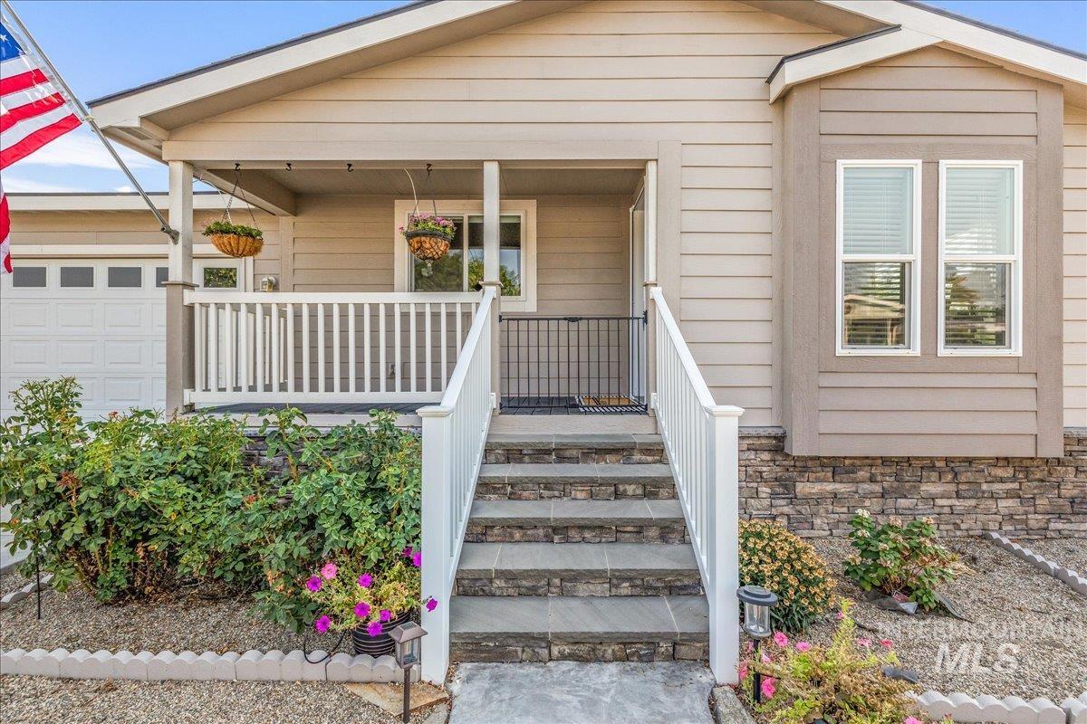 9390 W Ustick Rd Unit: 32