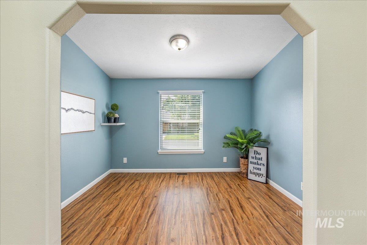 9390 W Ustick Rd Unit: 32