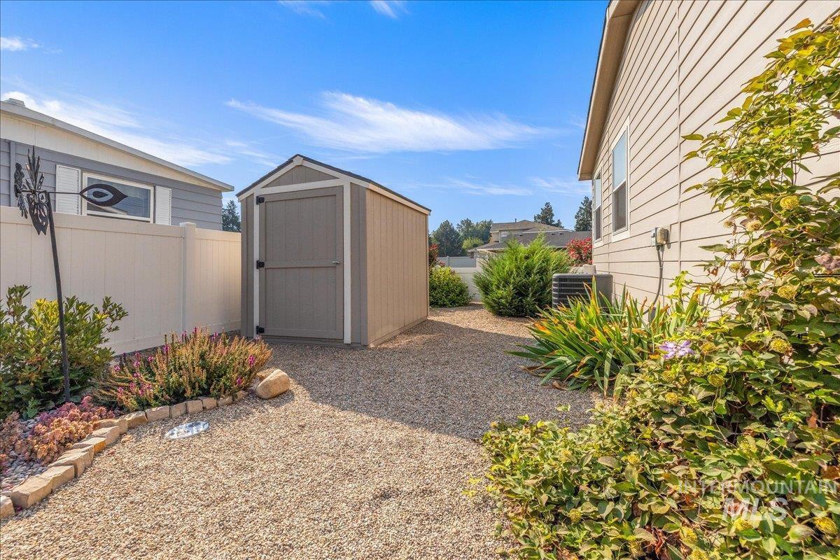 9390 W Ustick Rd Unit: 32