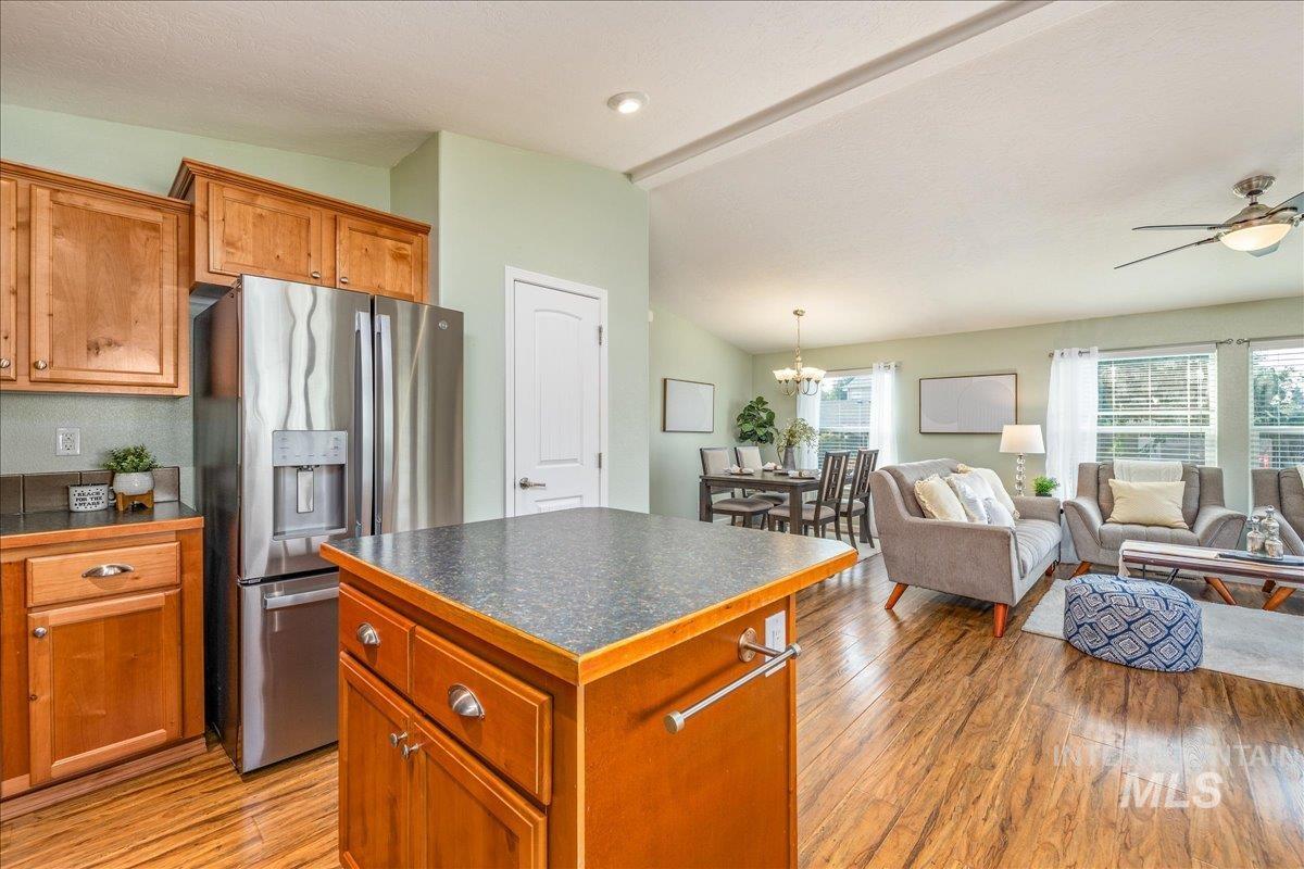 9390 W Ustick Rd Unit: 32