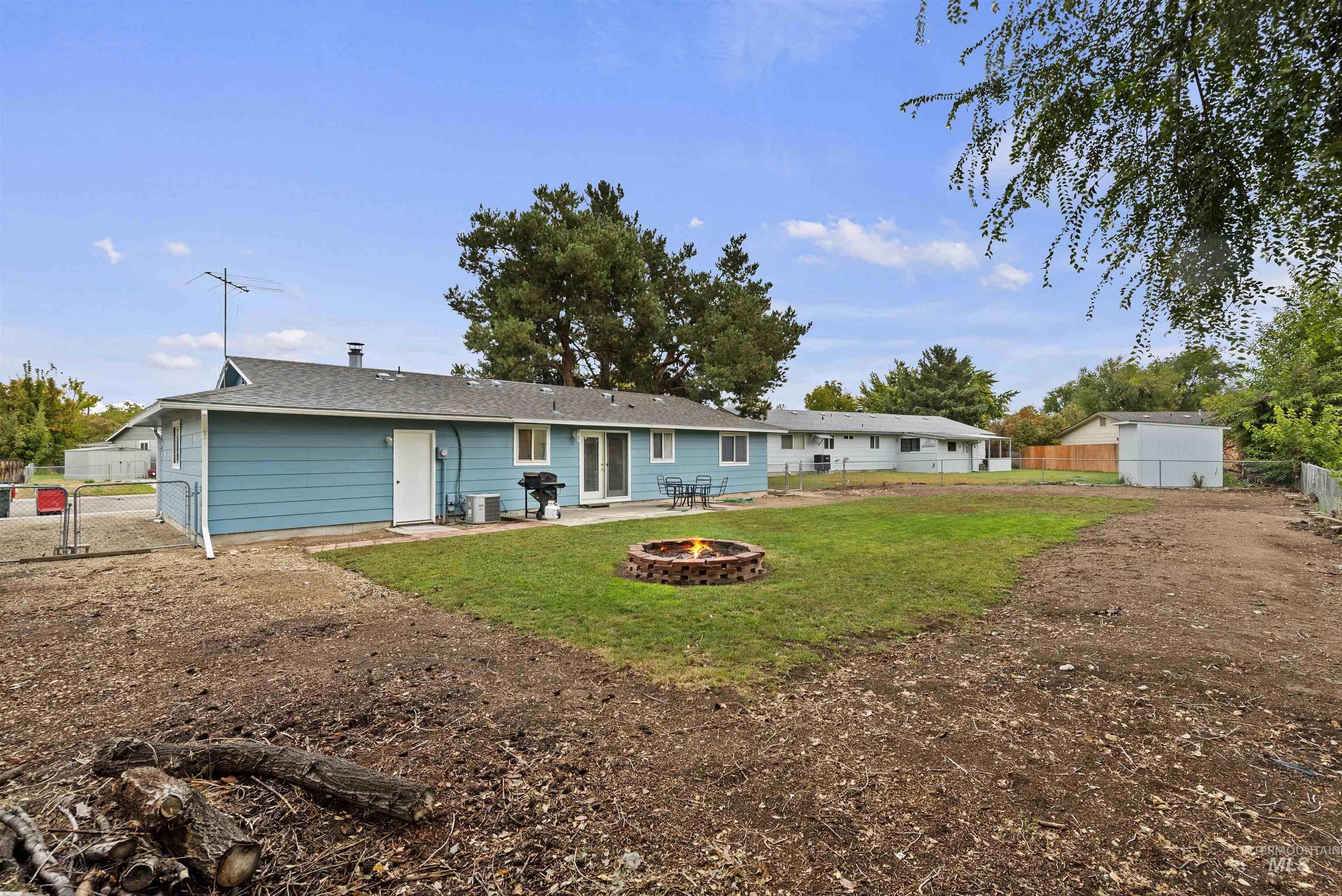 1411 W Kingswood Avenue