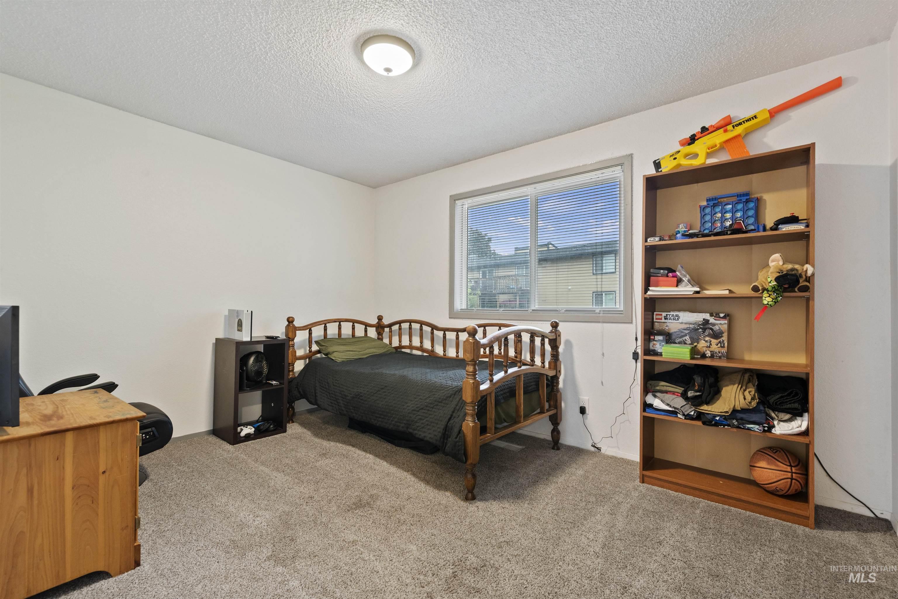 1411 W Kingswood Avenue