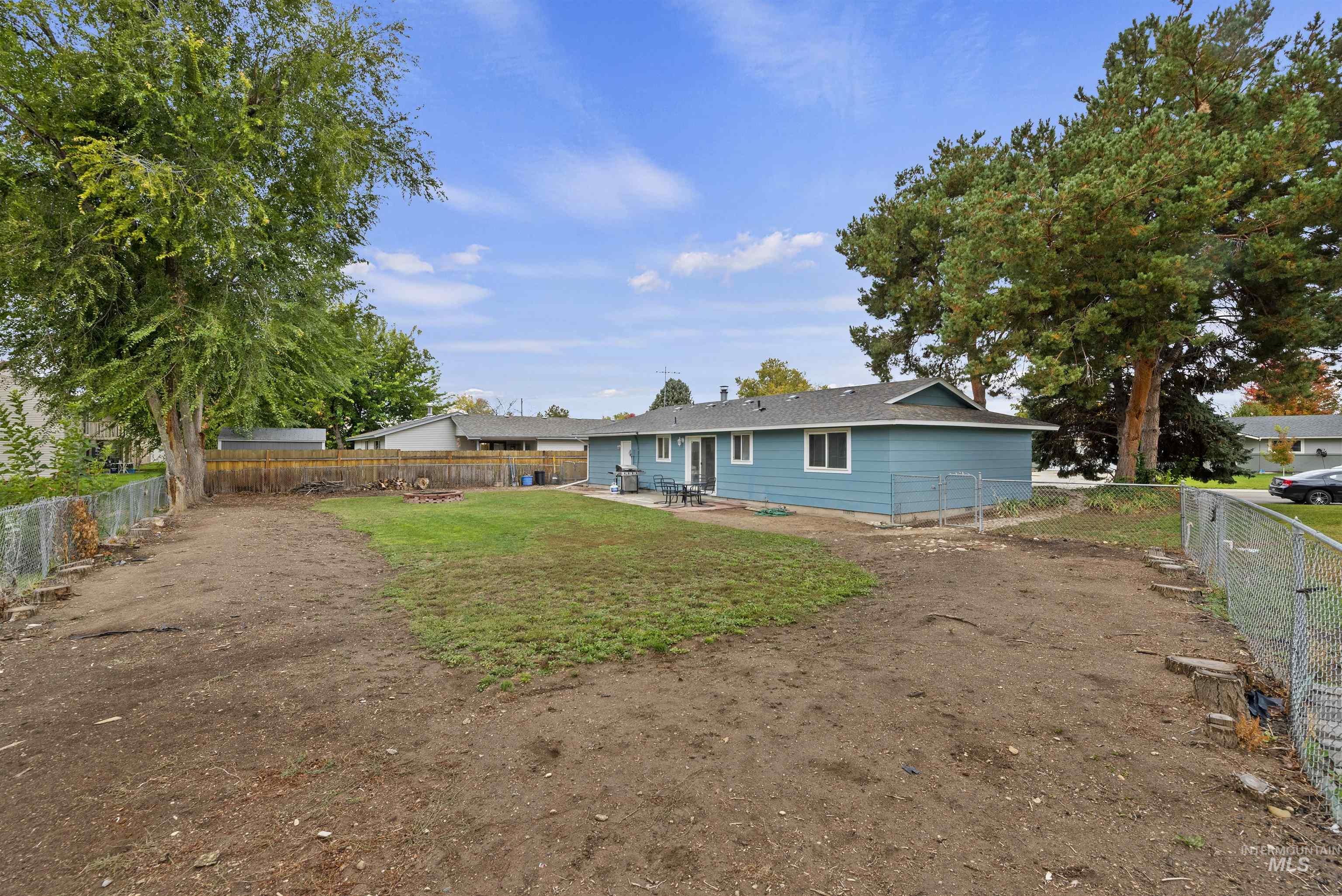 1411 W Kingswood Avenue