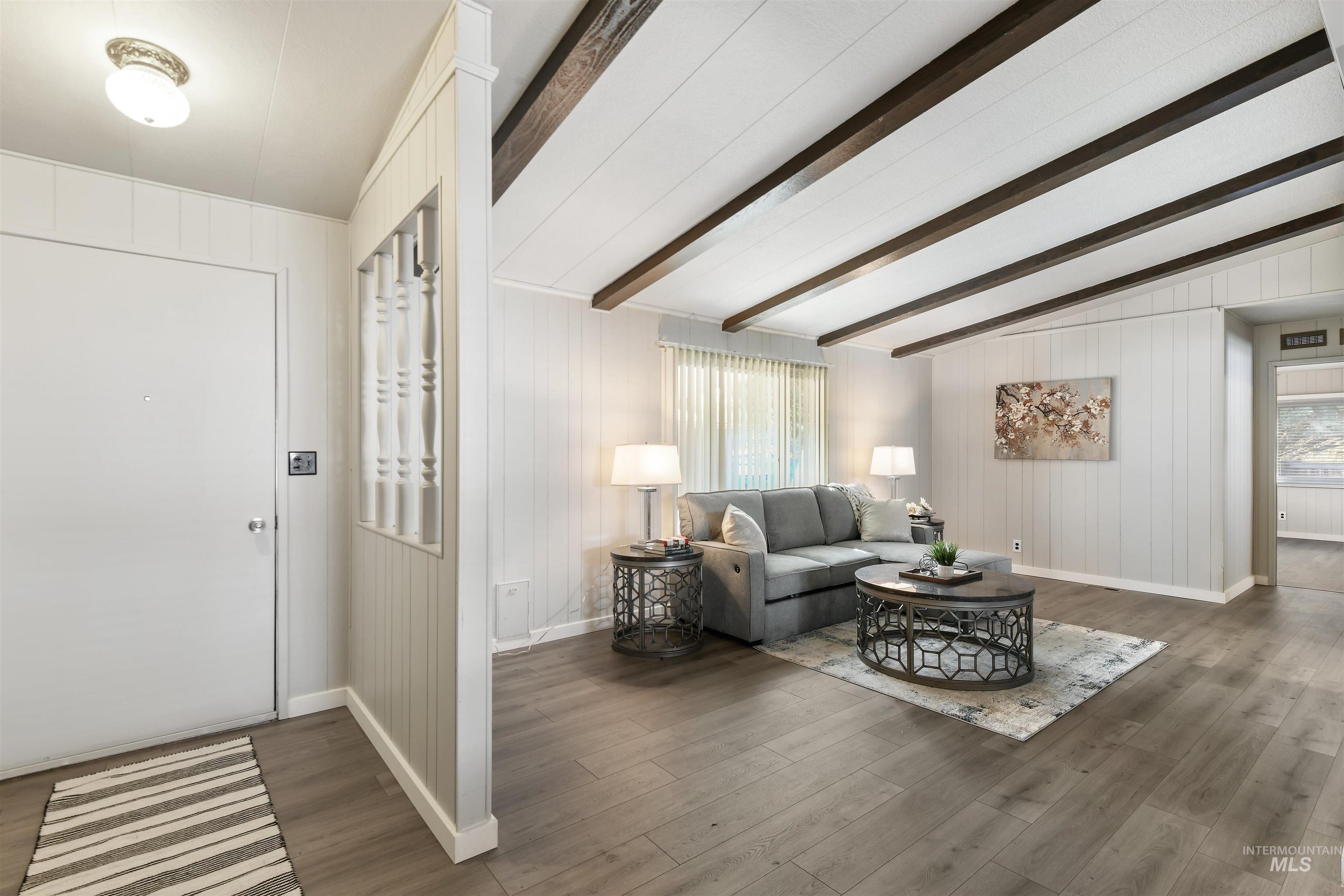 8215 W Appomattox Ln