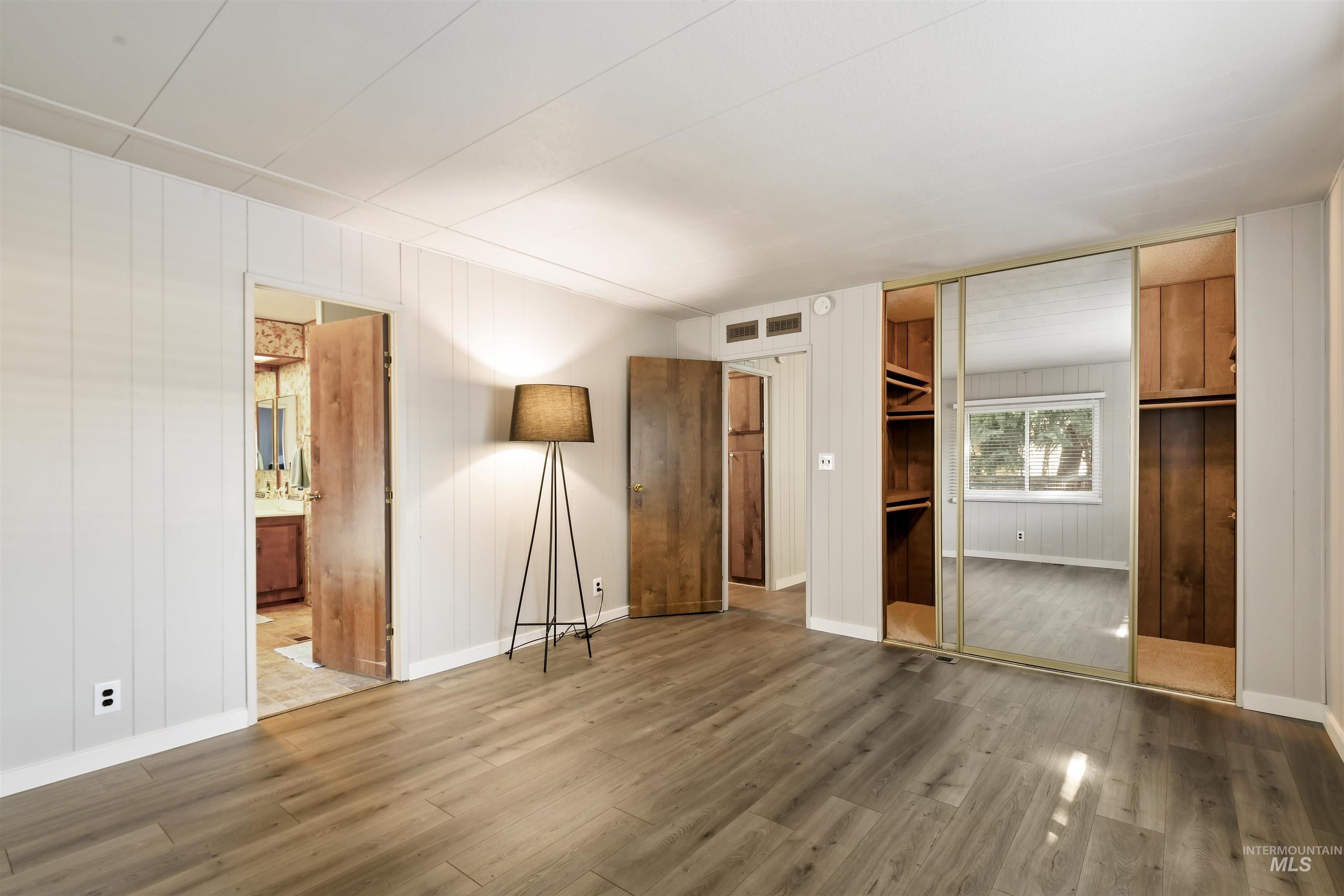 8215 W Appomattox Ln