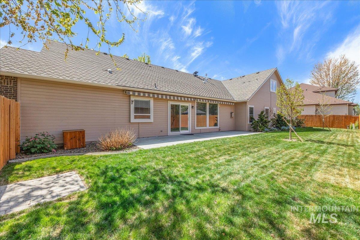 5049 N Brookmeadow Way