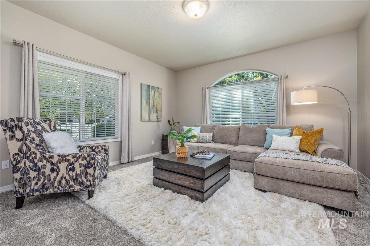 5049 N Brookmeadow Way