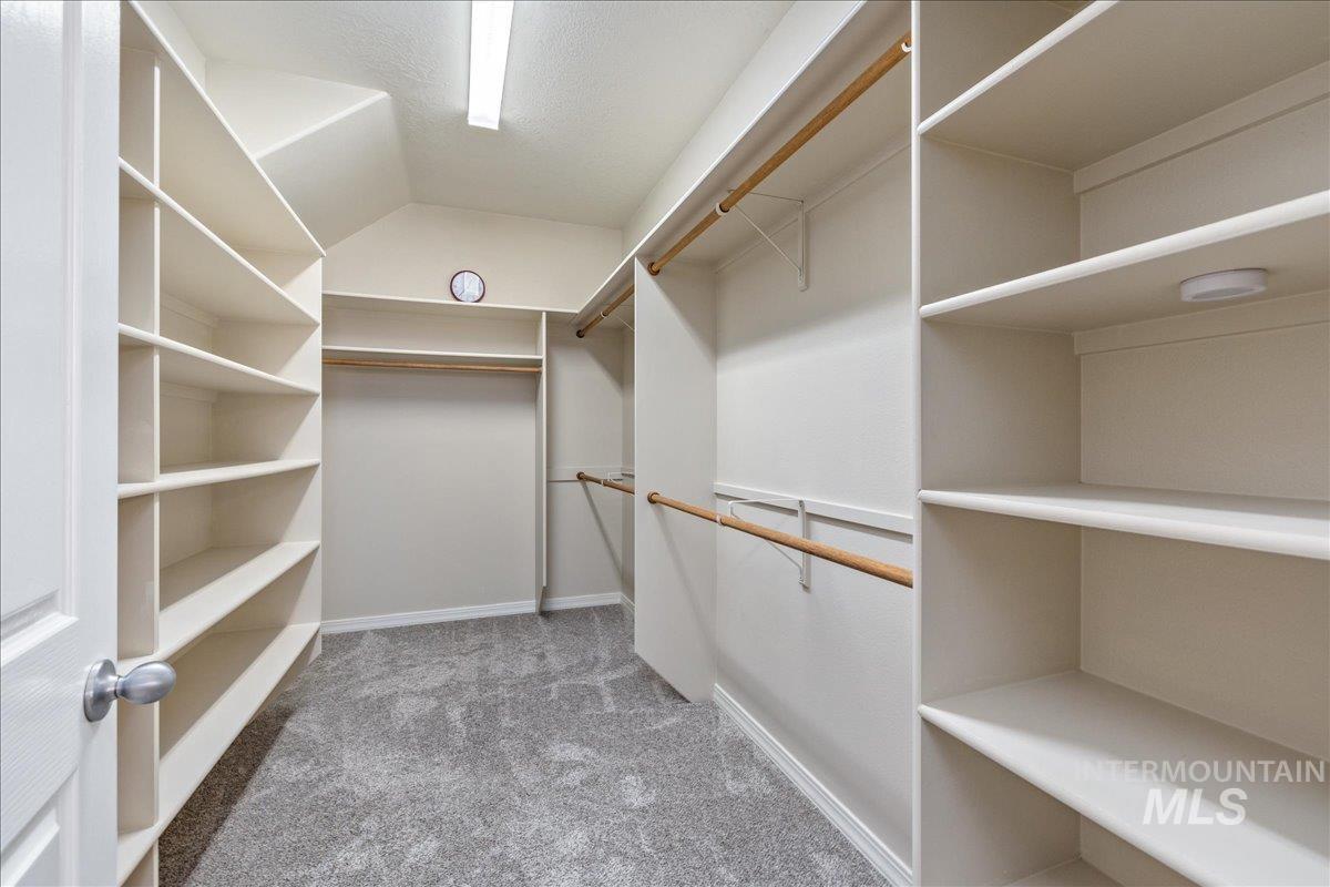 5049 N Brookmeadow Way