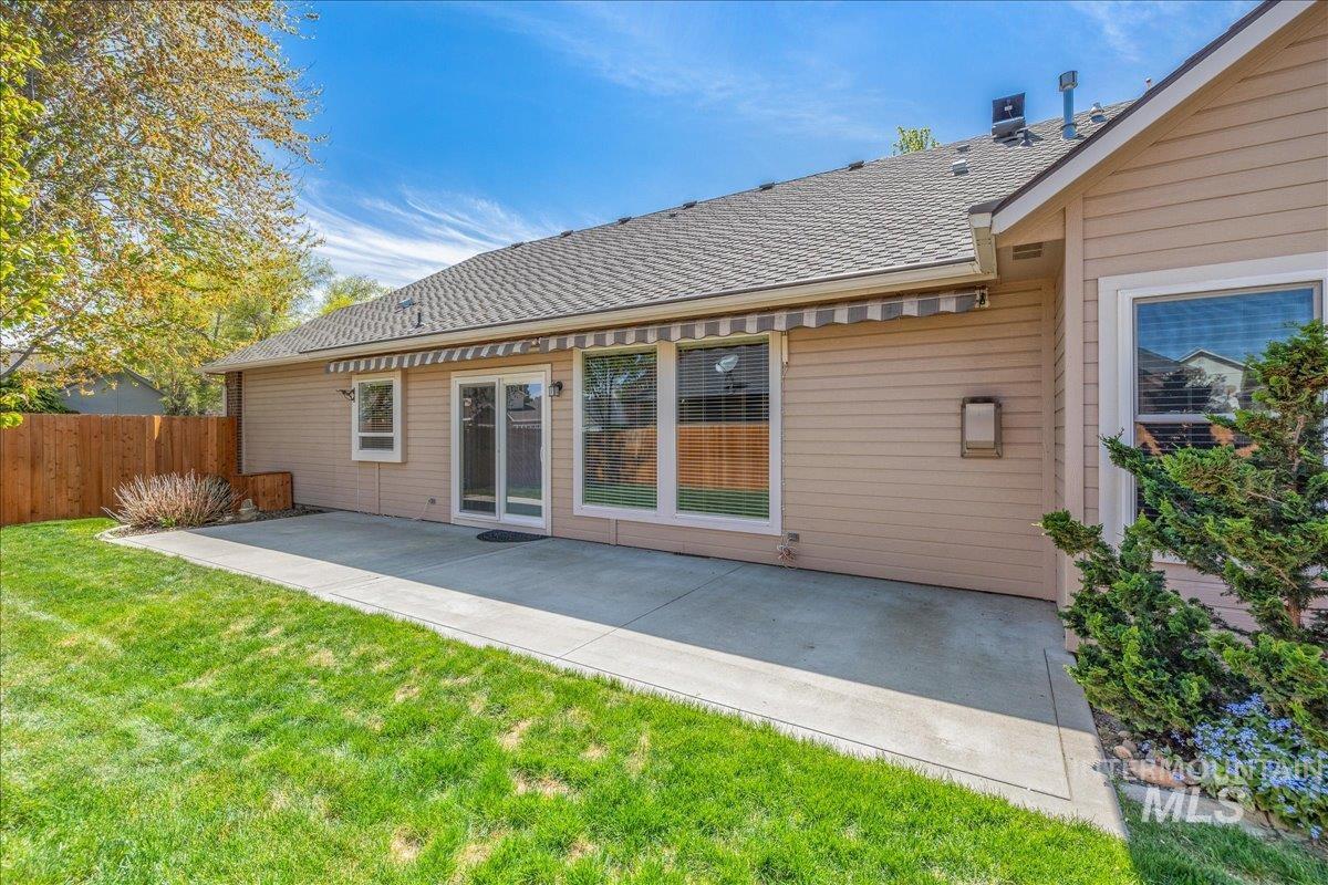 5049 N Brookmeadow Way