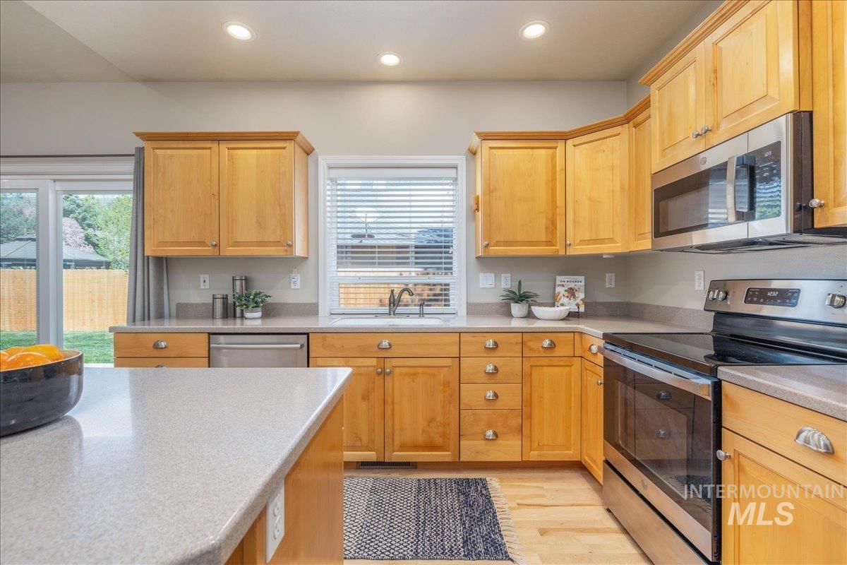 5049 N Brookmeadow Way