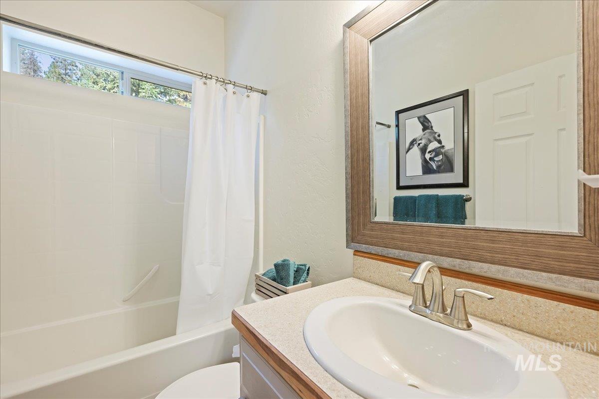 70 Castle Mountain Dr