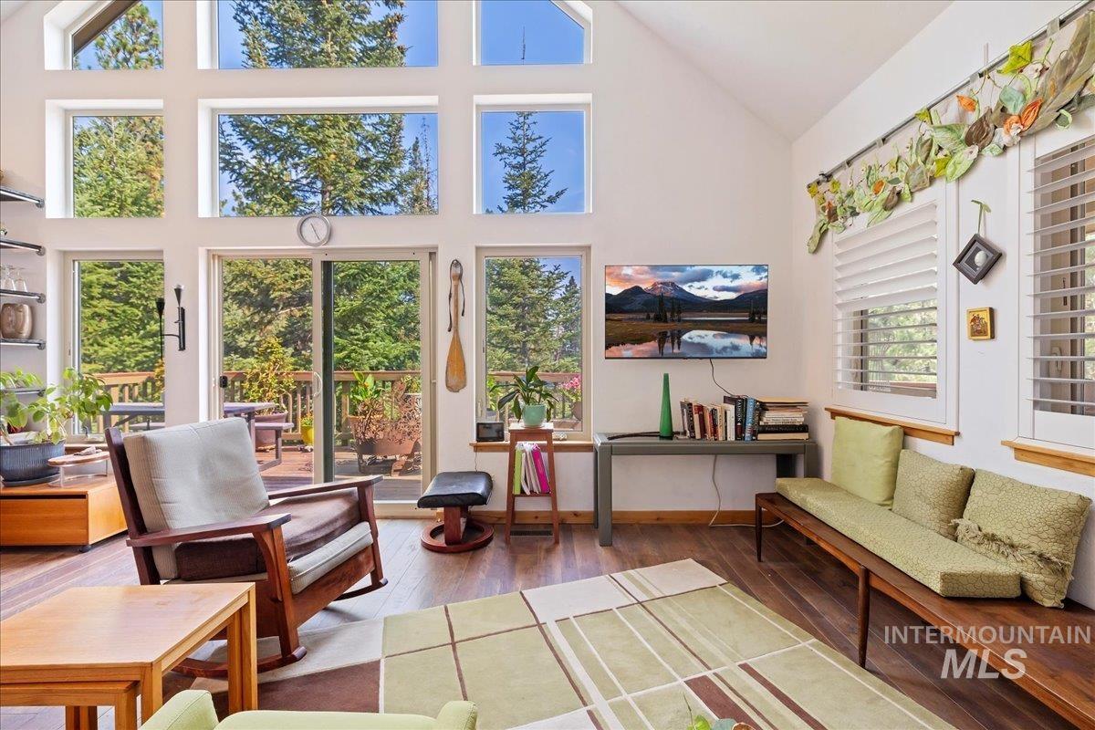 70 Castle Mountain Dr