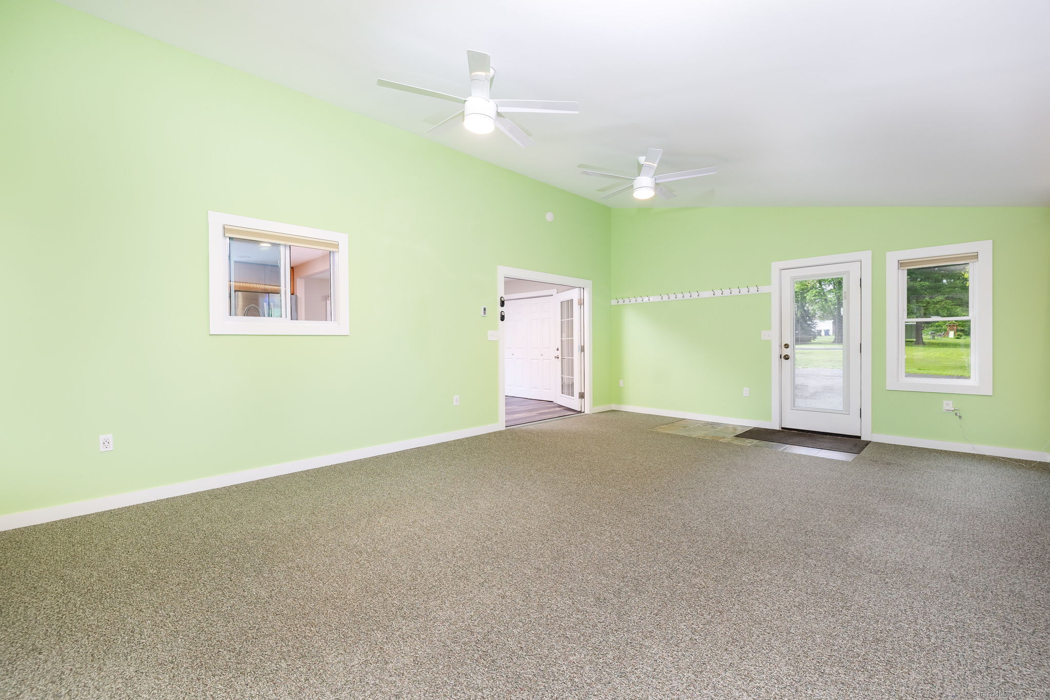 323 Tunxis Avenue