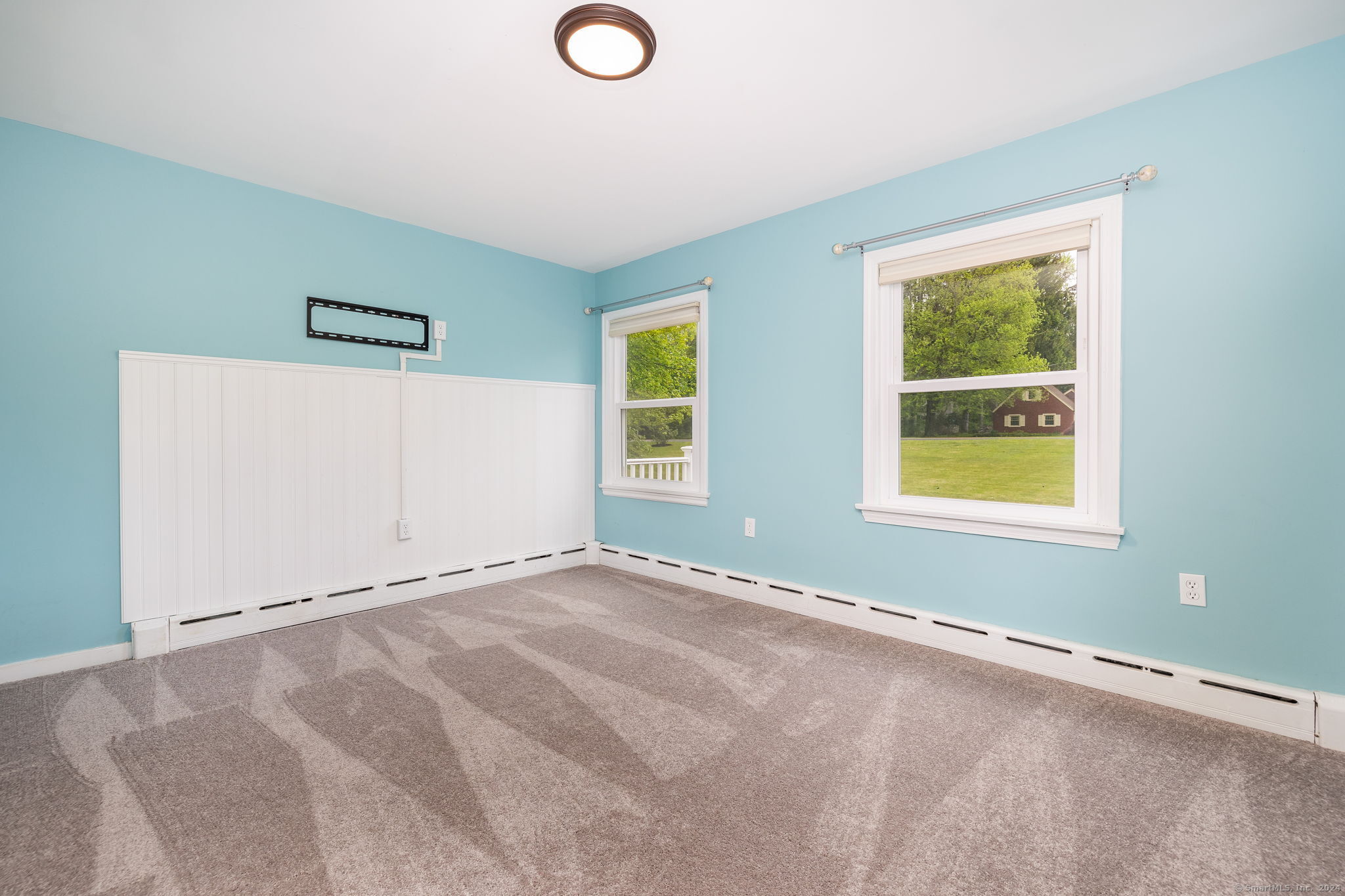 323 Tunxis Avenue
