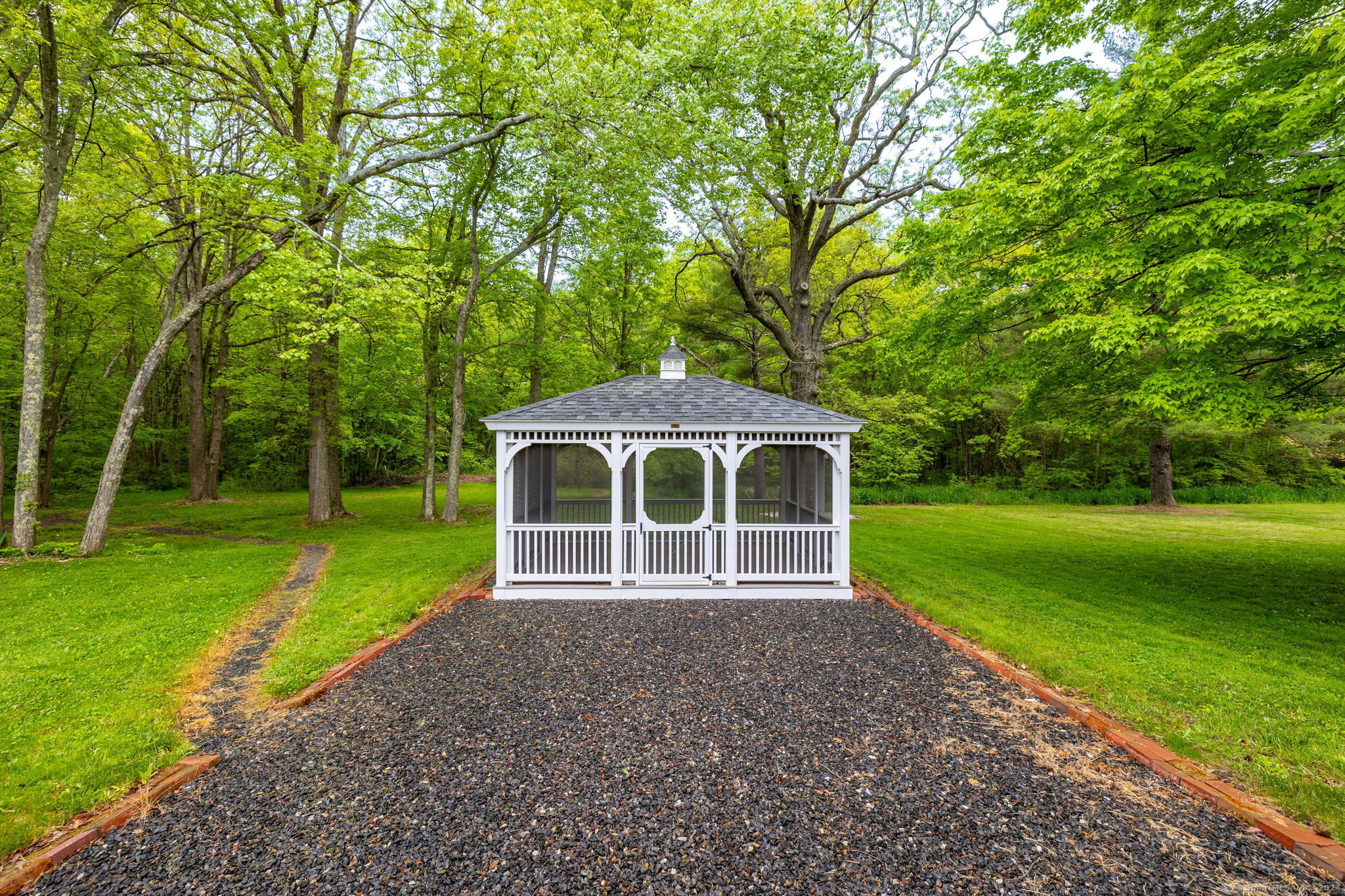 323 Tunxis Avenue
