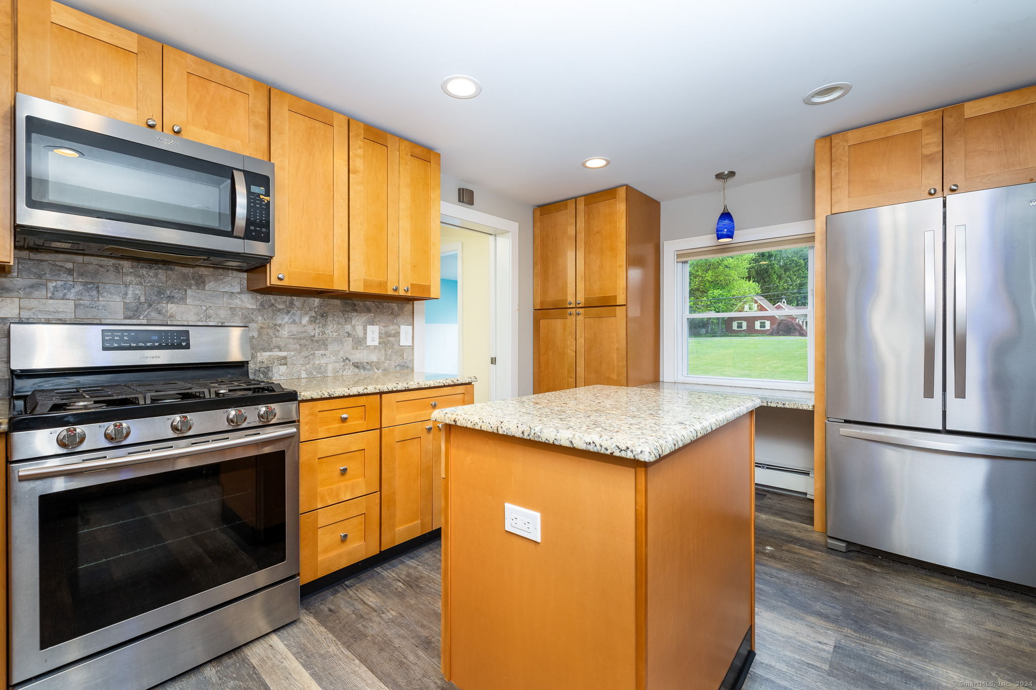 323 Tunxis Avenue