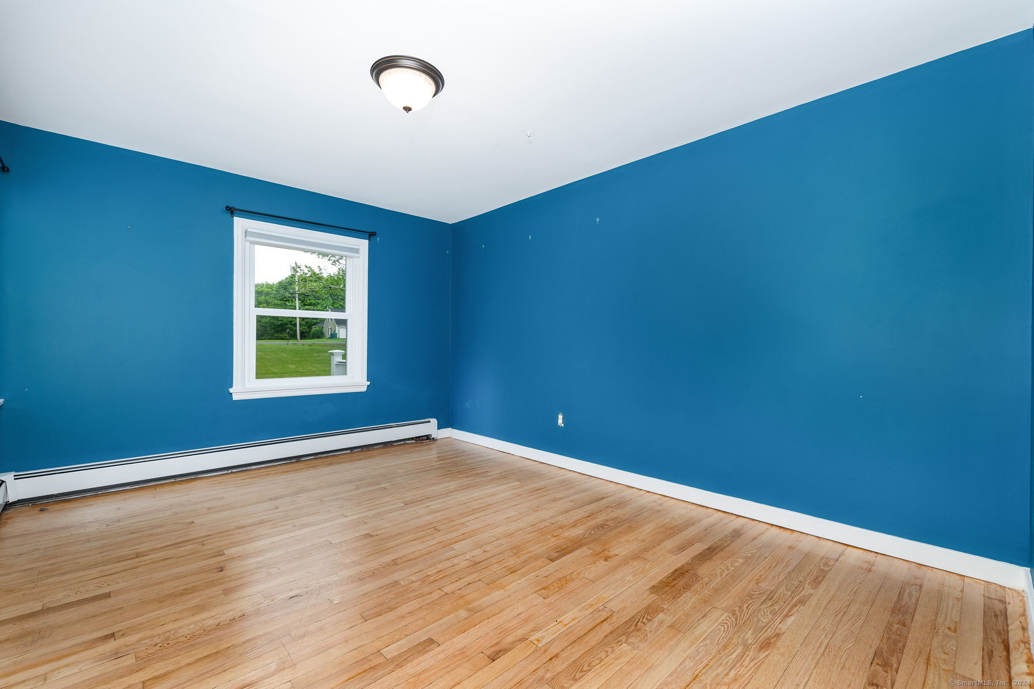 323 Tunxis Avenue