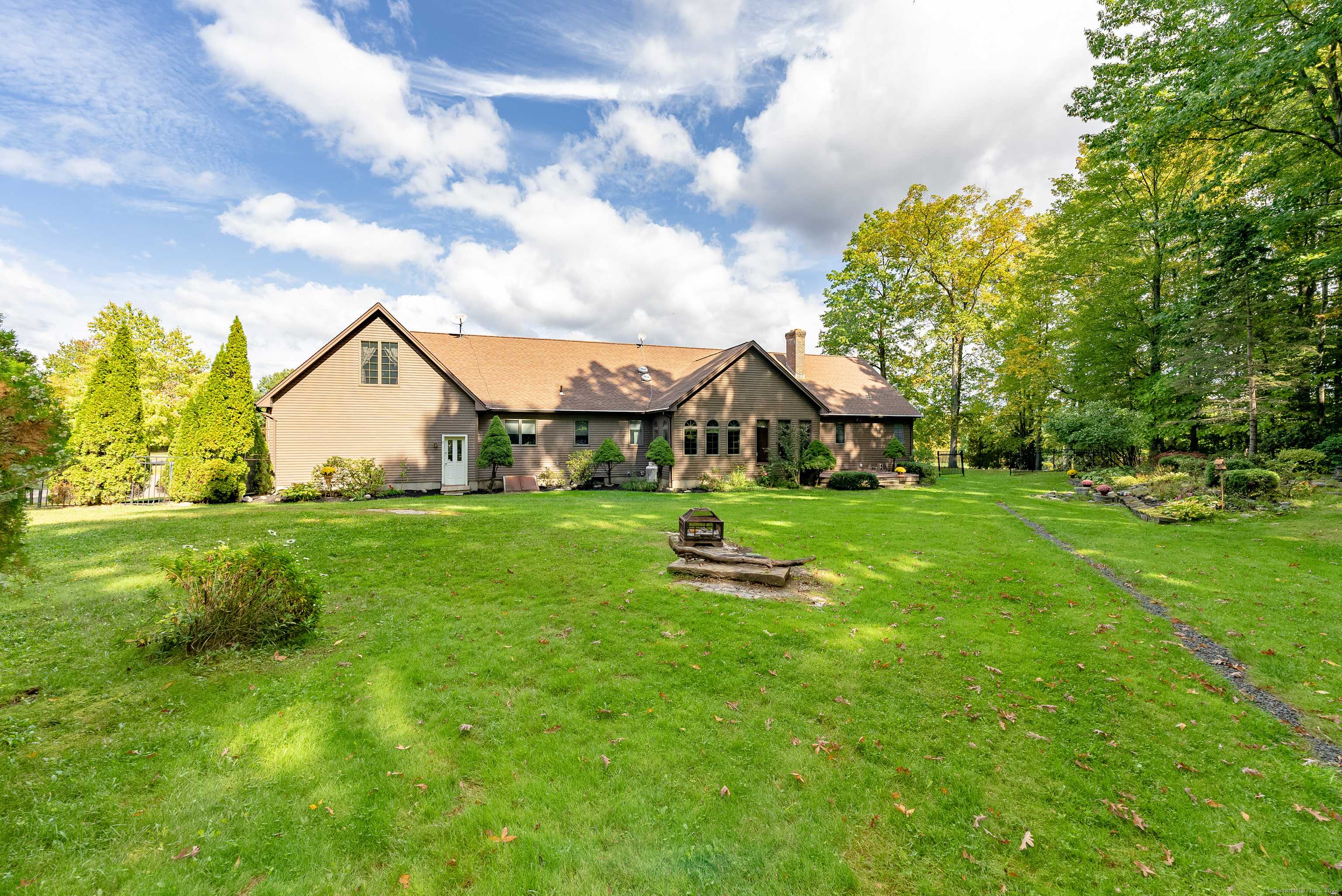 93 Cold Spring Lane
