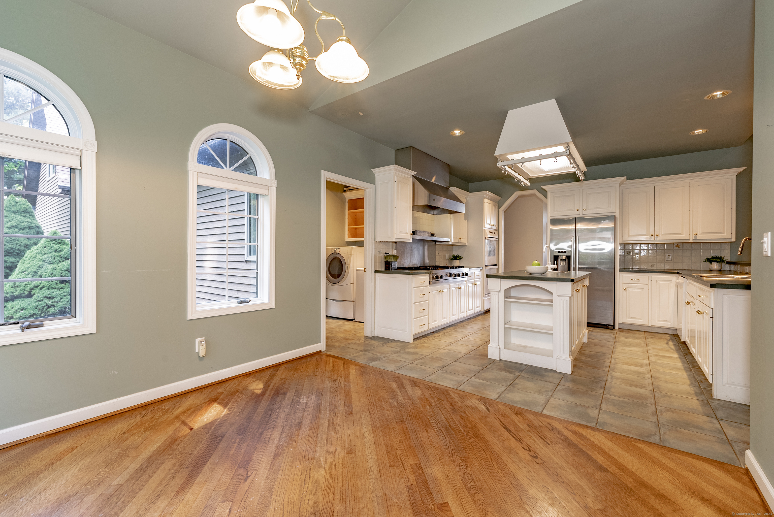 93 Cold Spring Lane