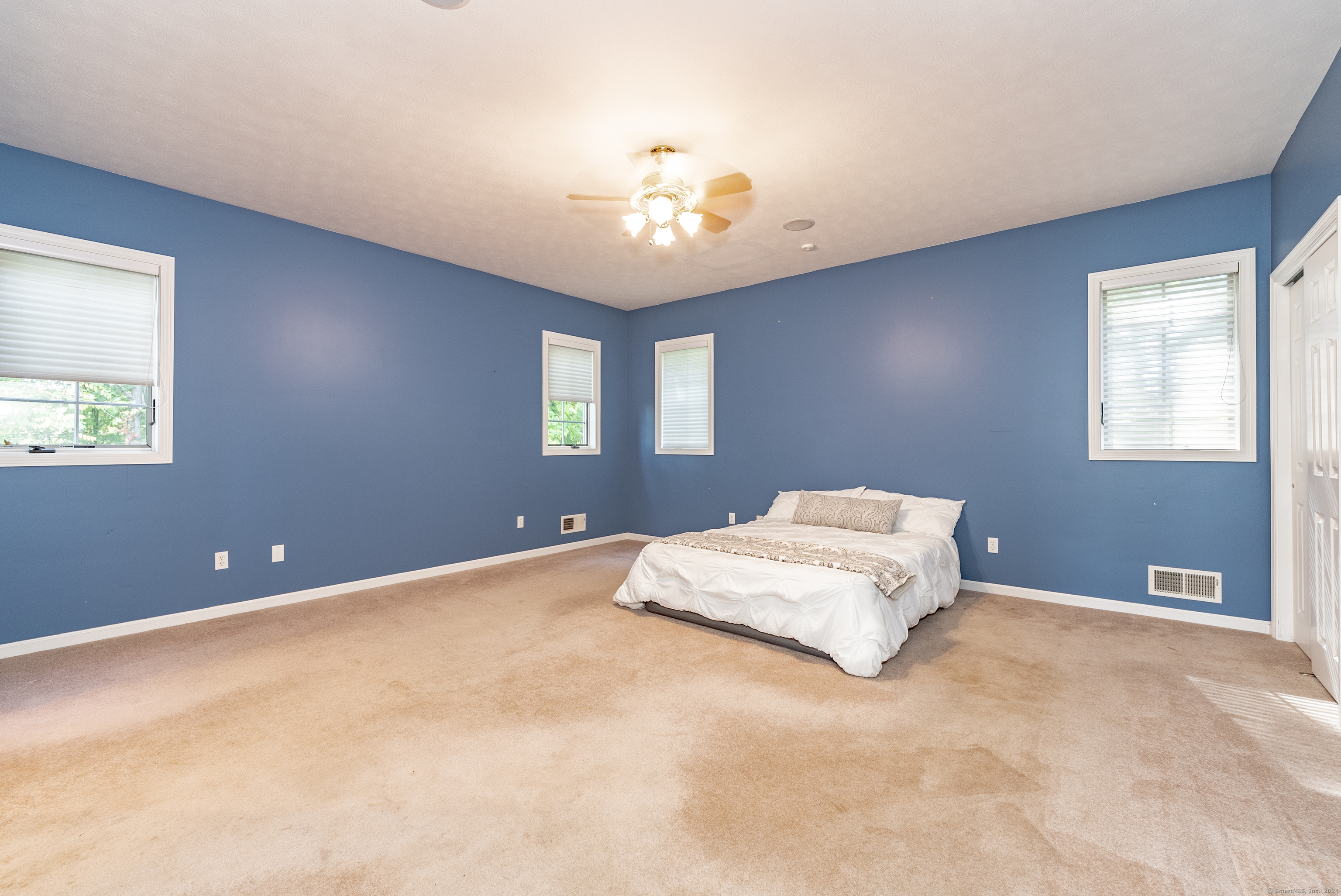 93 Cold Spring Lane
